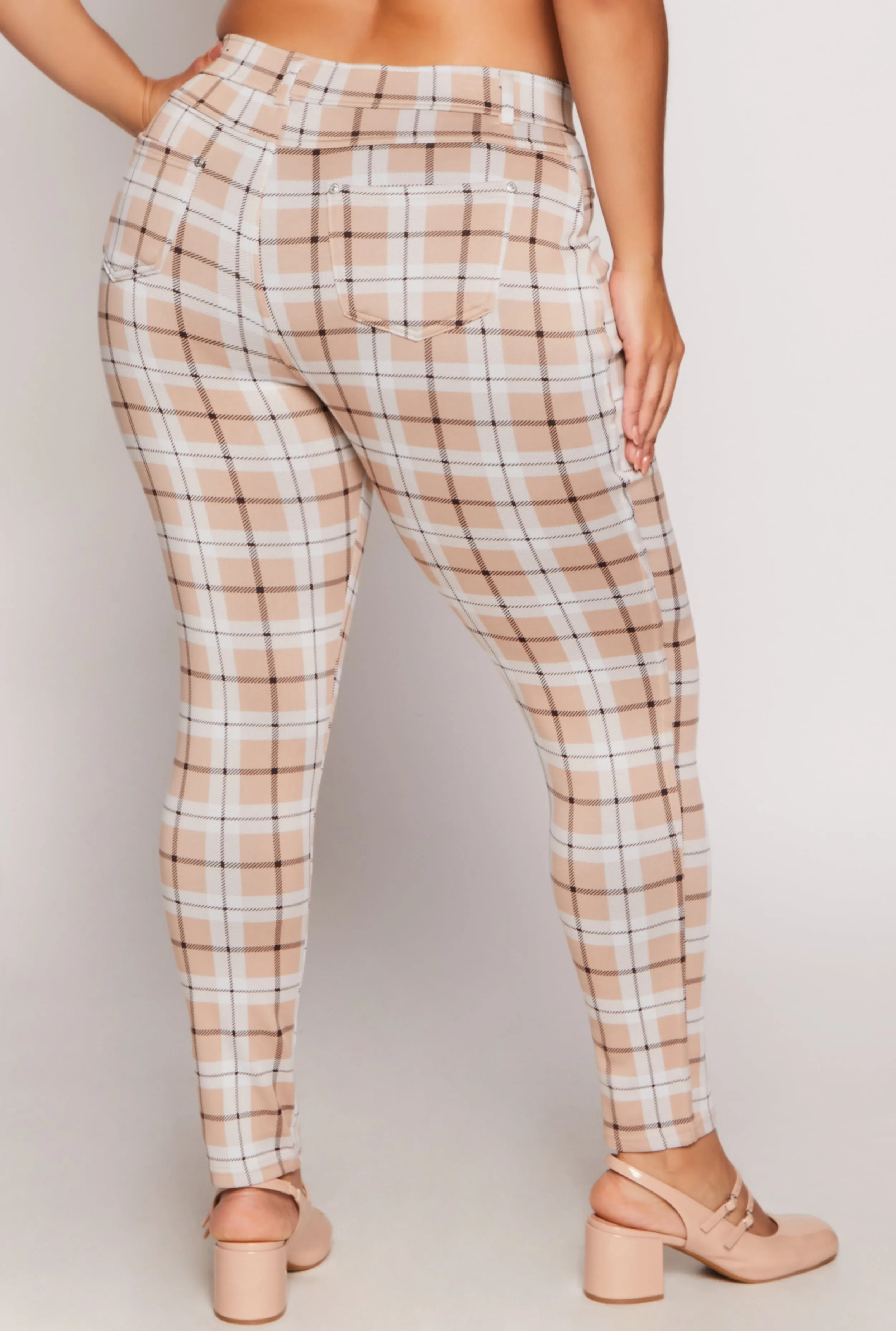 Plus Size High Waist Plaid Pants sold by Rainbow product image thumbnail 3