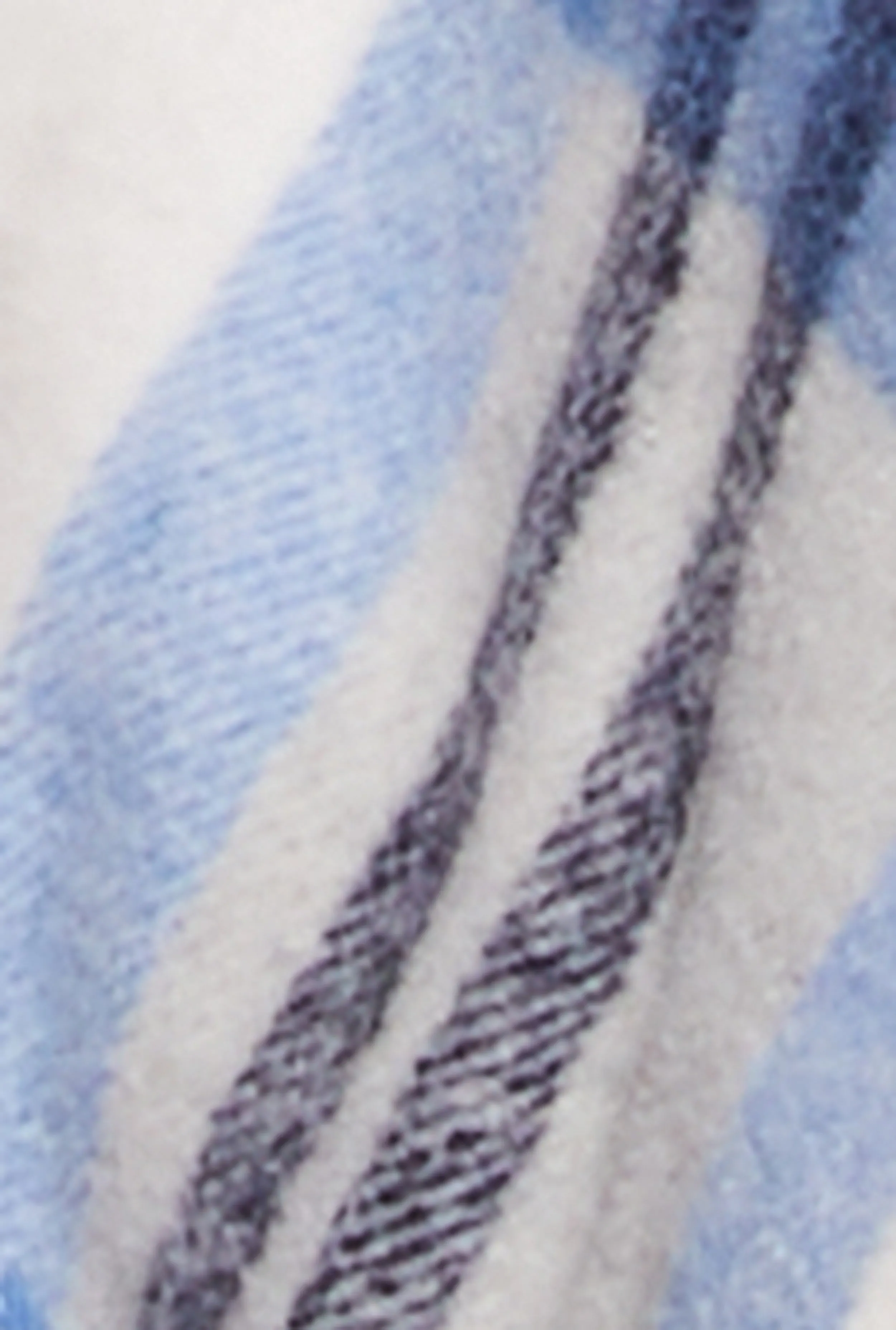 Plus Size Spoon Jeans Plaid Hooded Crop Shacket sold by Rainbow product image thumbnail 4