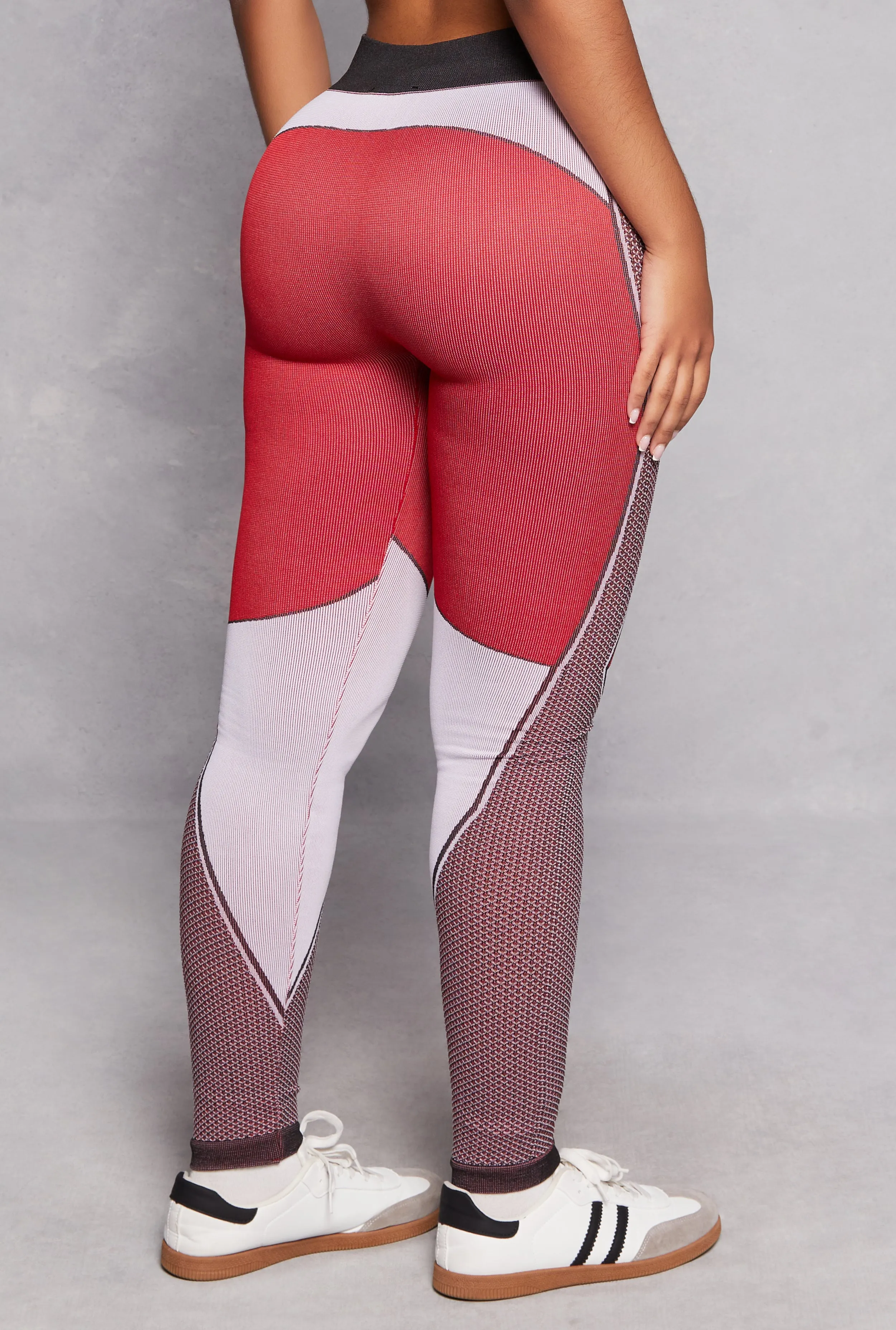 Color Block Seamless Compression Rib Leggings sold by Rainbow product image thumbnail 3