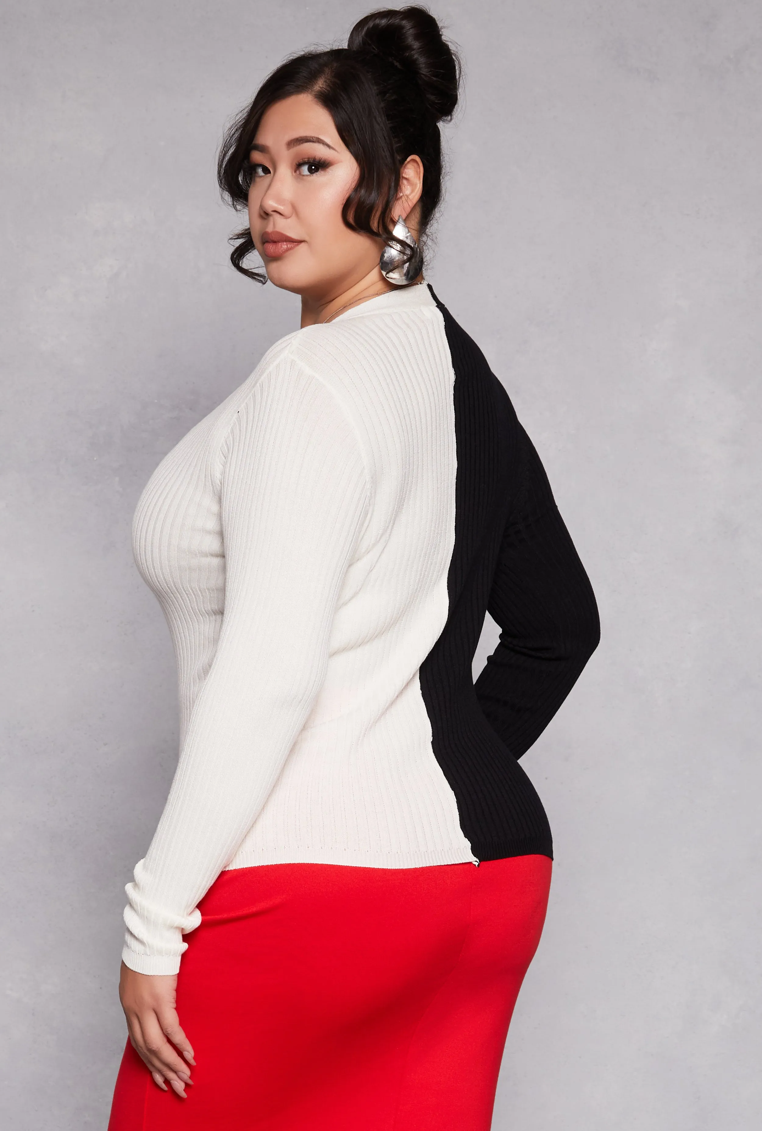Plus Size Color Block Button Front Cardigan sold by Rainbow product image thumbnail 3