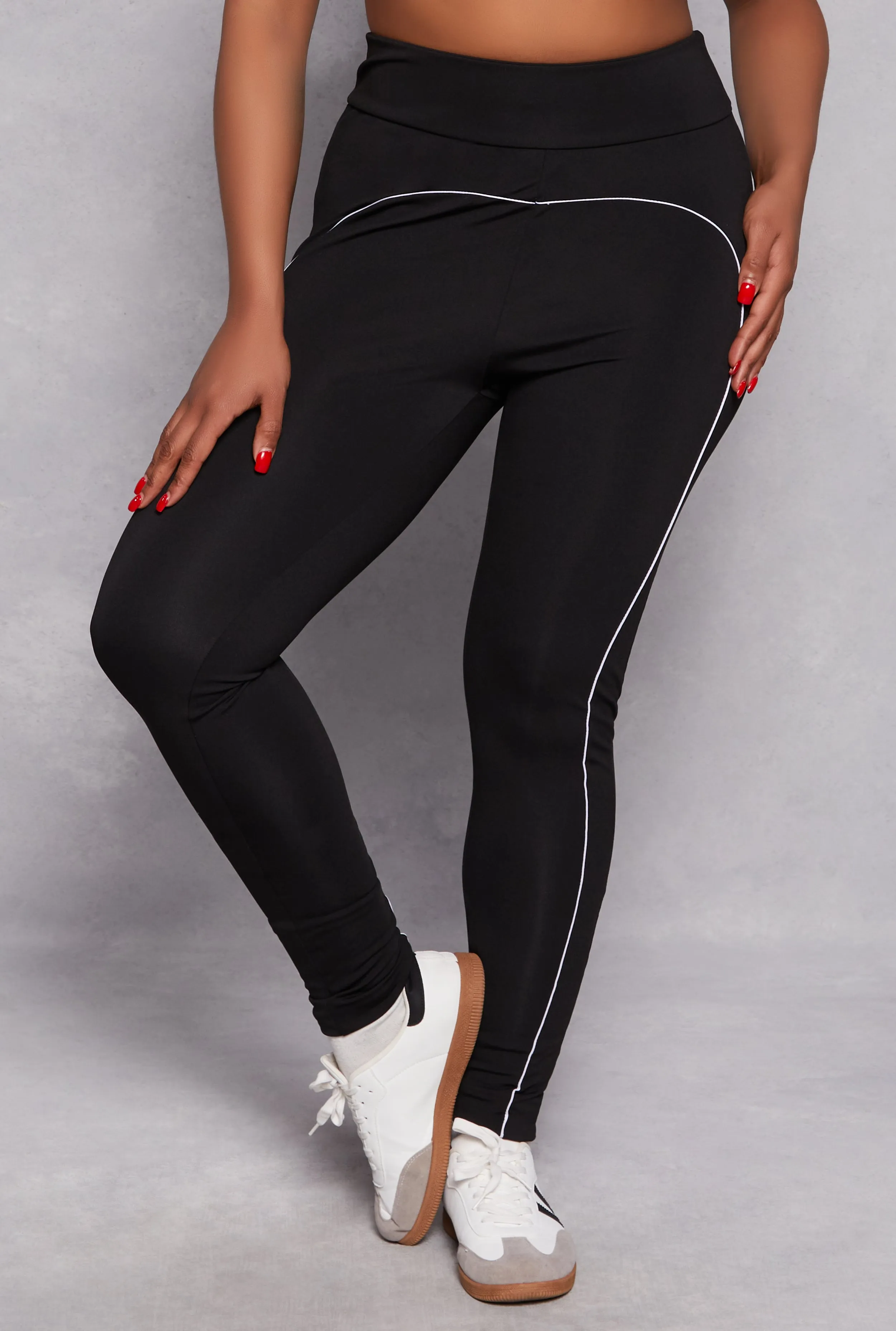 Plus Size Contrast Trim Active Leggings sold by Rainbow product image thumbnail 2