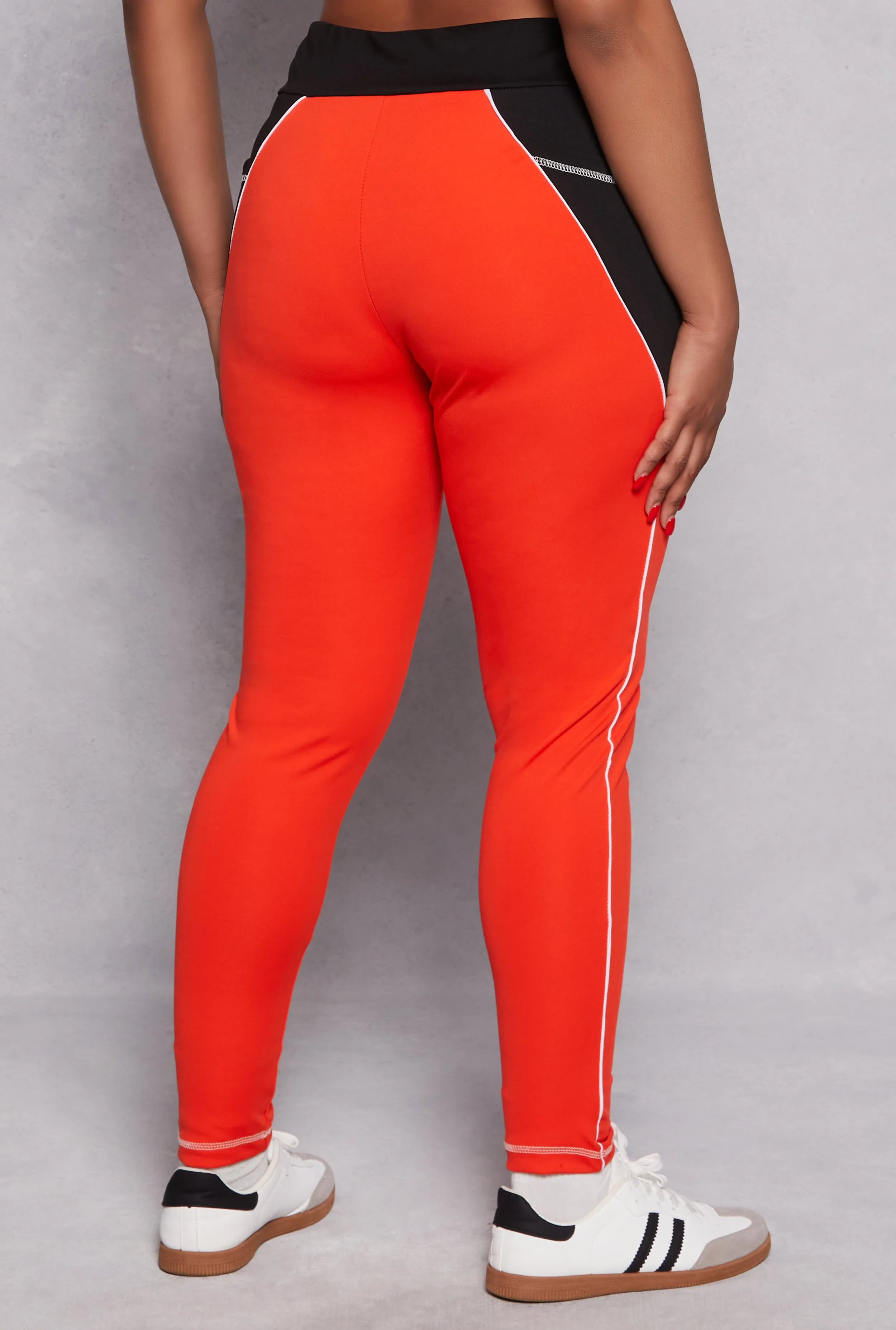 Plus Size Color Block Contrast Trim Active Leggings sold by Rainbow product image thumbnail 3