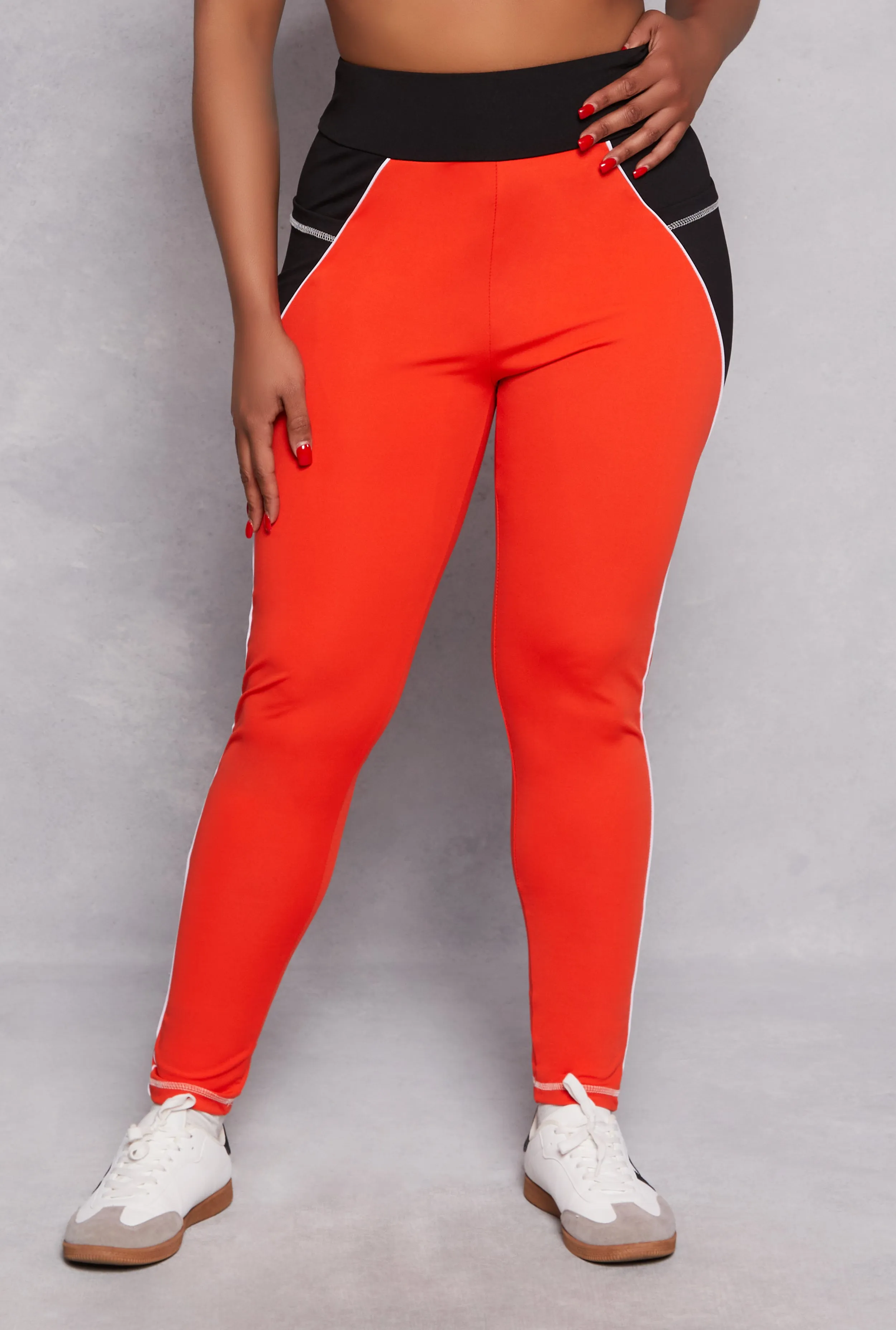 Plus Size Color Block Contrast Trim Active Leggings sold by Rainbow product image thumbnail 2