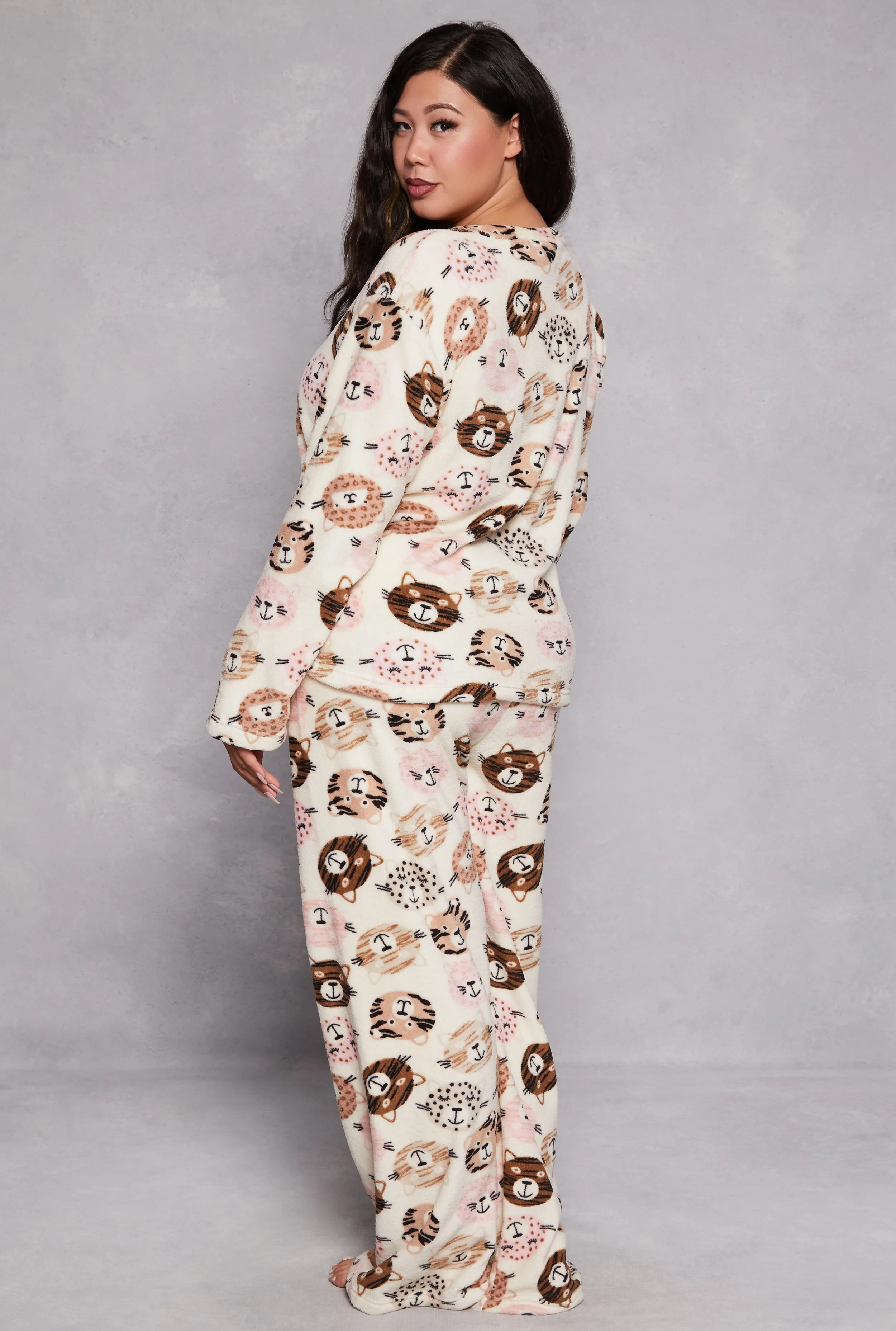 Plus Size Plush Cat Print Pajama Top and Pants Set sold by Rainbow product image thumbnail 2