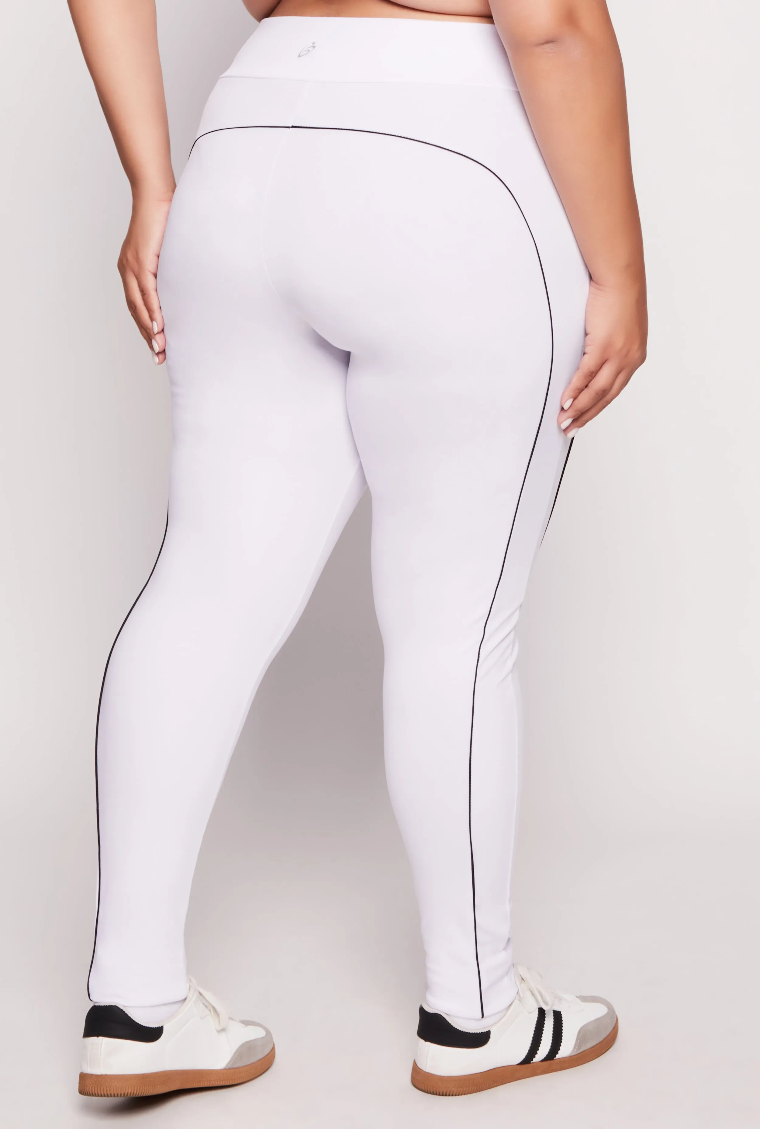 Plus Size Contrast Trim Active Leggings sold by Rainbow product image thumbnail 3