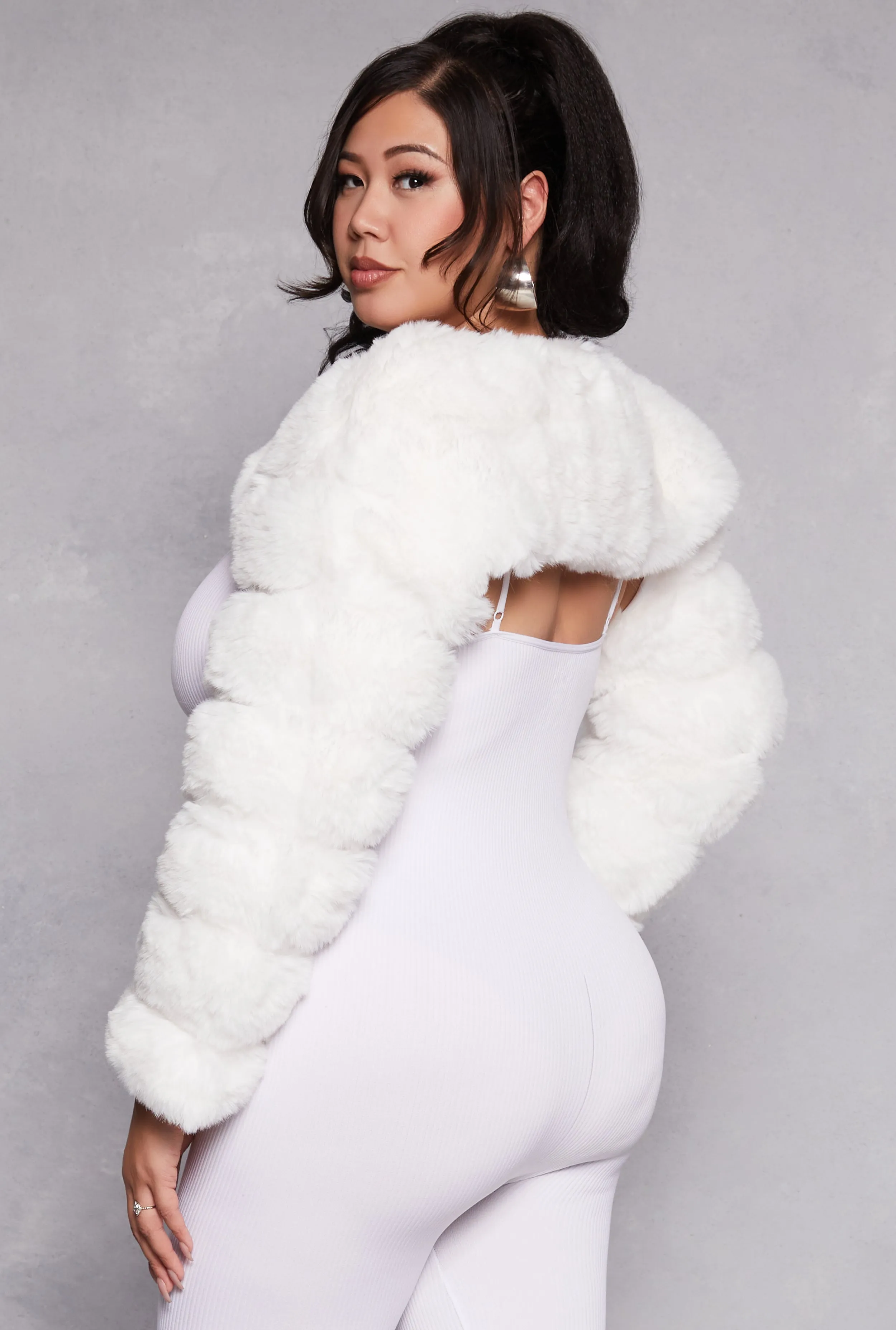 Plus Size Faux Fur Pullover Bolero Jacket sold by Rainbow product image thumbnail 3