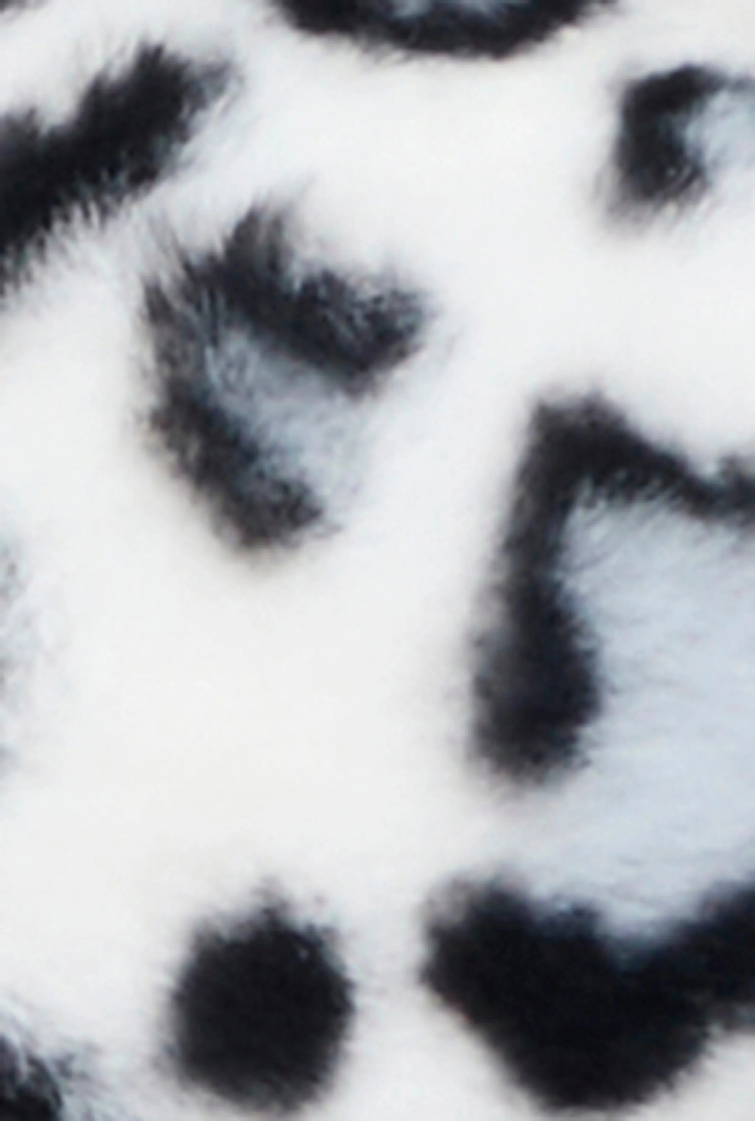 Animal Print Faux Fur Convertible Handbag sold by Rainbow product image thumbnail 4