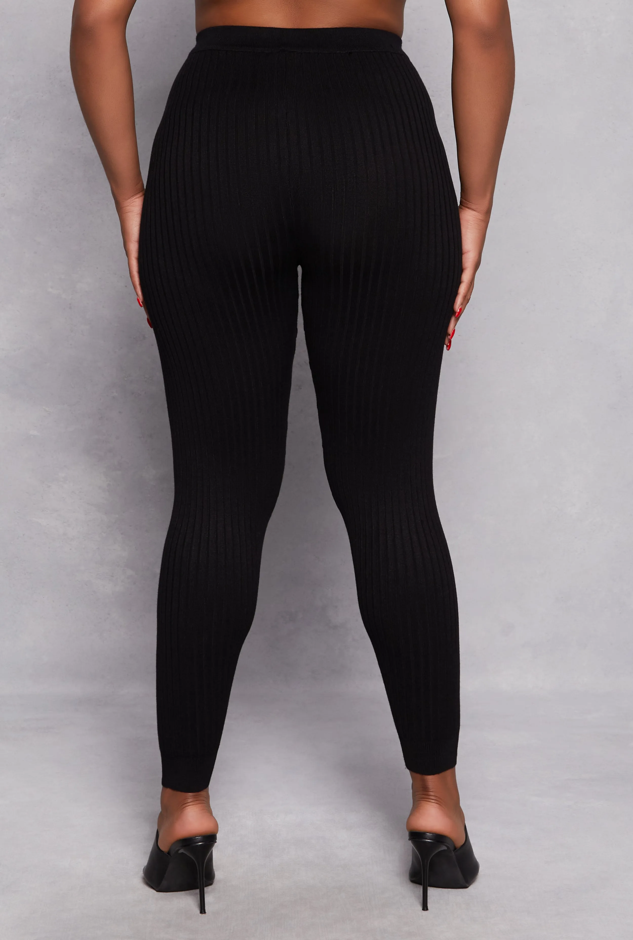 Plus Size Daisy Ribbed Knit Leggings sold by Rainbow product image thumbnail 3