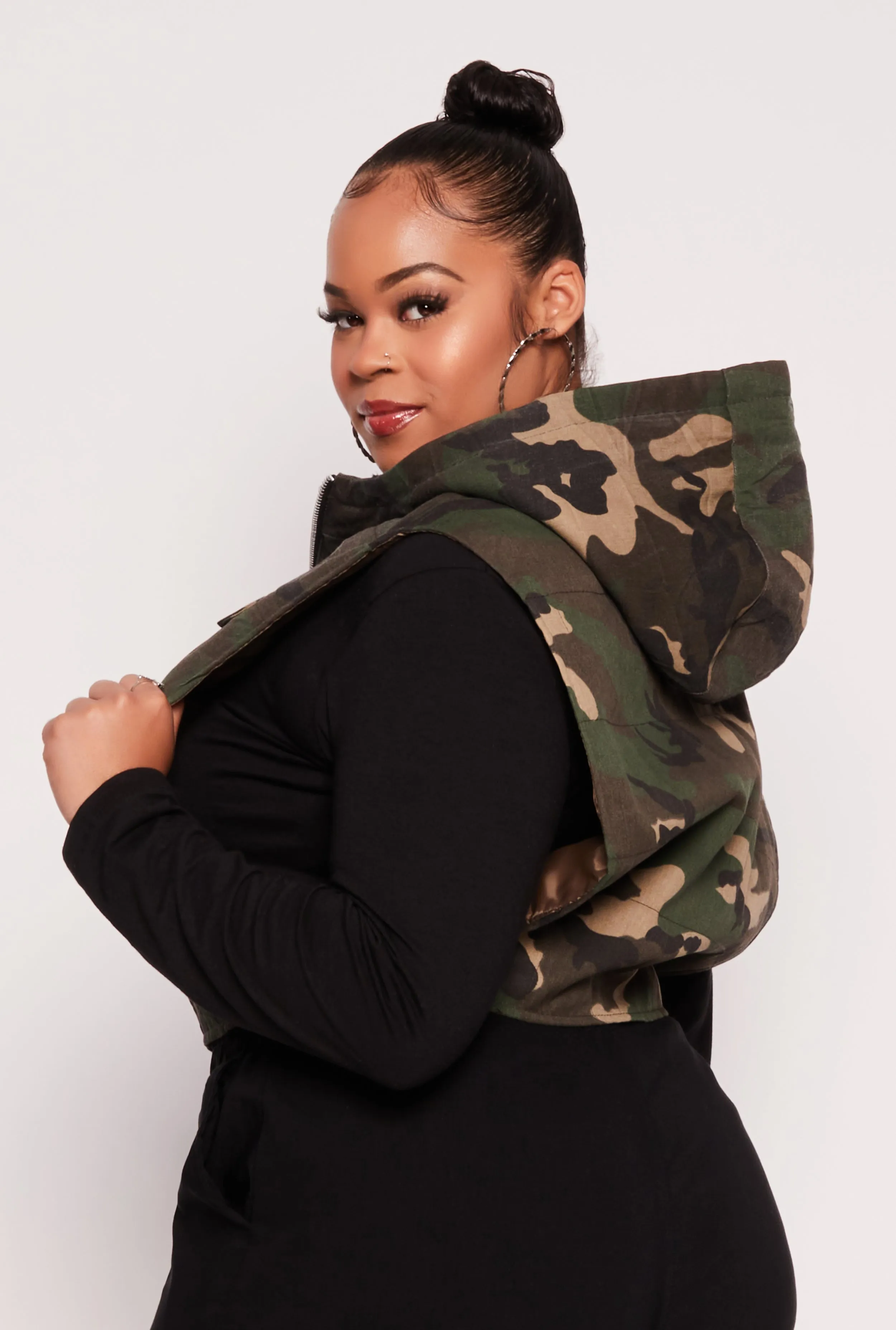 Plus Size Camo Zip Front Cropped Vest sold by Rainbow product image thumbnail 3