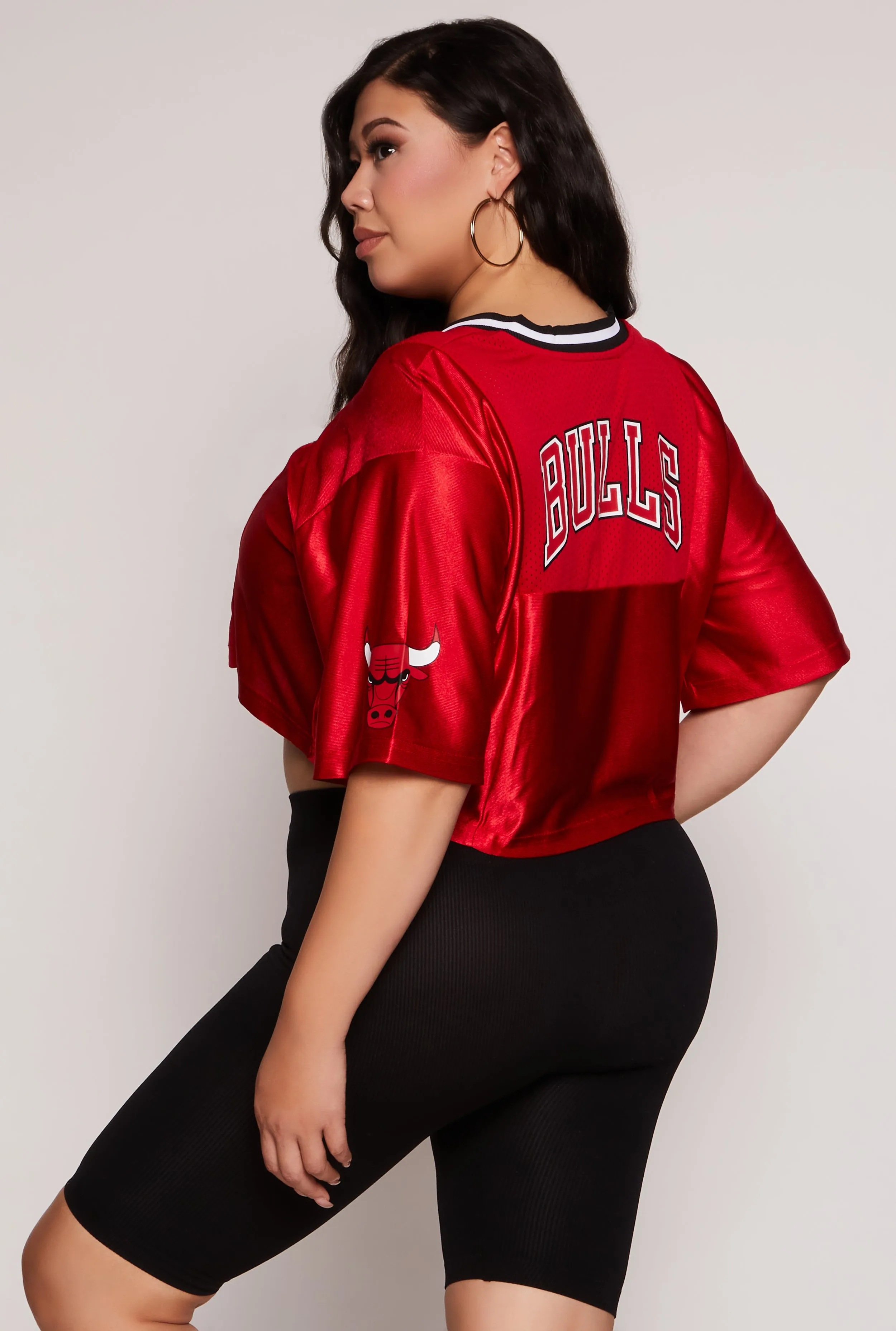 Plus Size NBA Chicago Bulls Cropped Jersey sold by Rainbow product image thumbnail 3