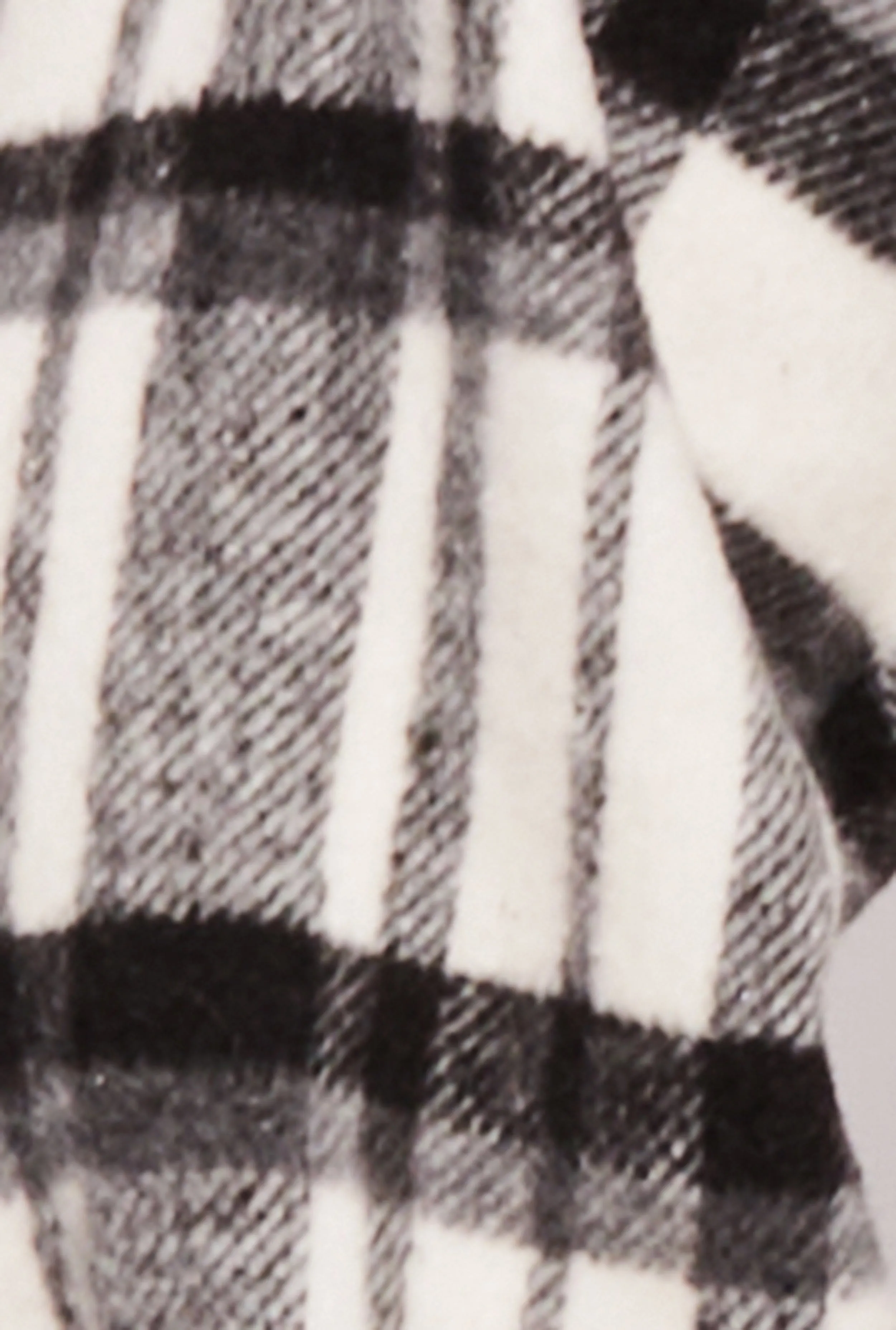 Plus Size Spoon Jeans Plaid Cropped Shacket sold by Rainbow product image thumbnail 4