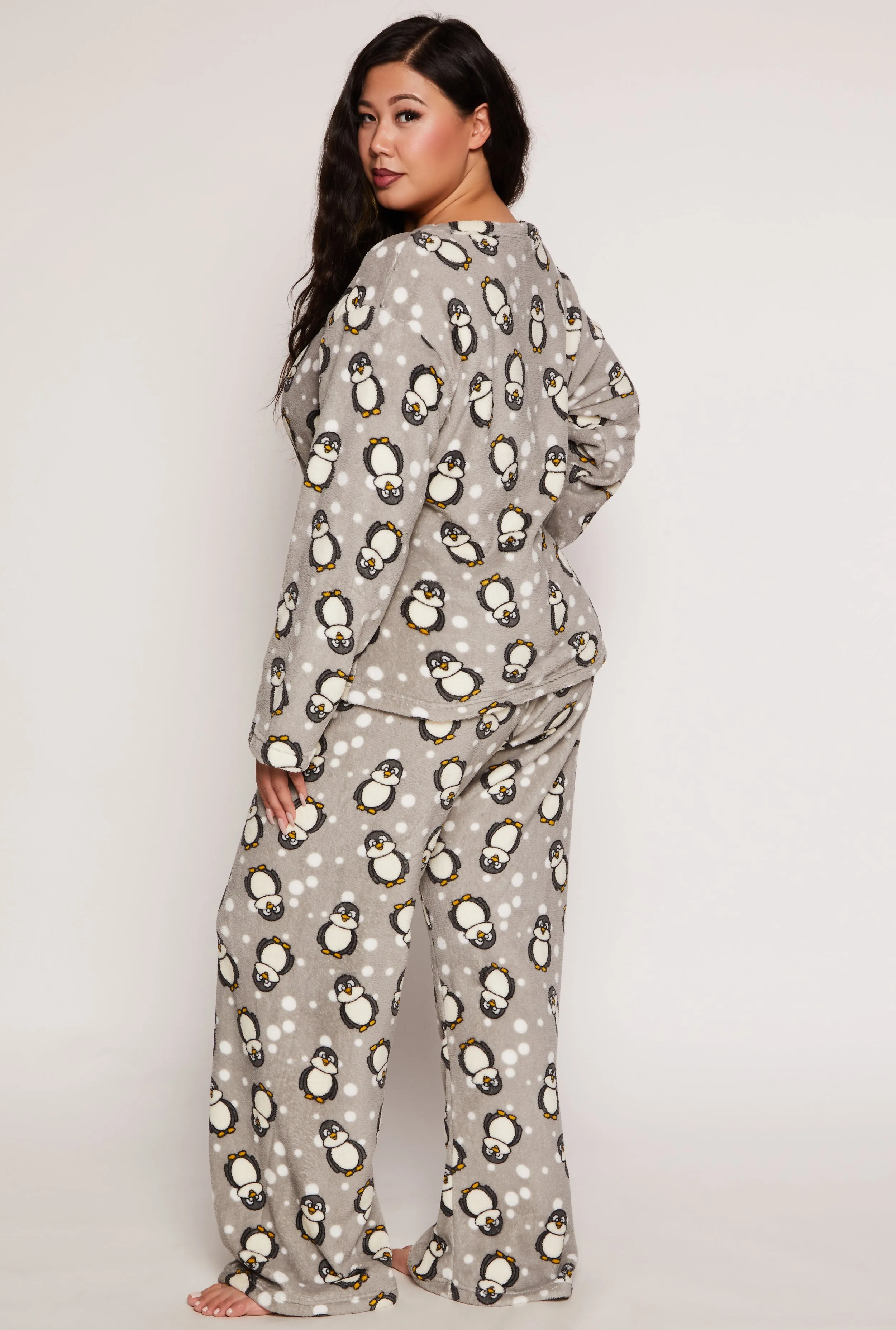 Plus Size Penguin Print Pajama Top and Pants Set sold by Rainbow product image thumbnail 2