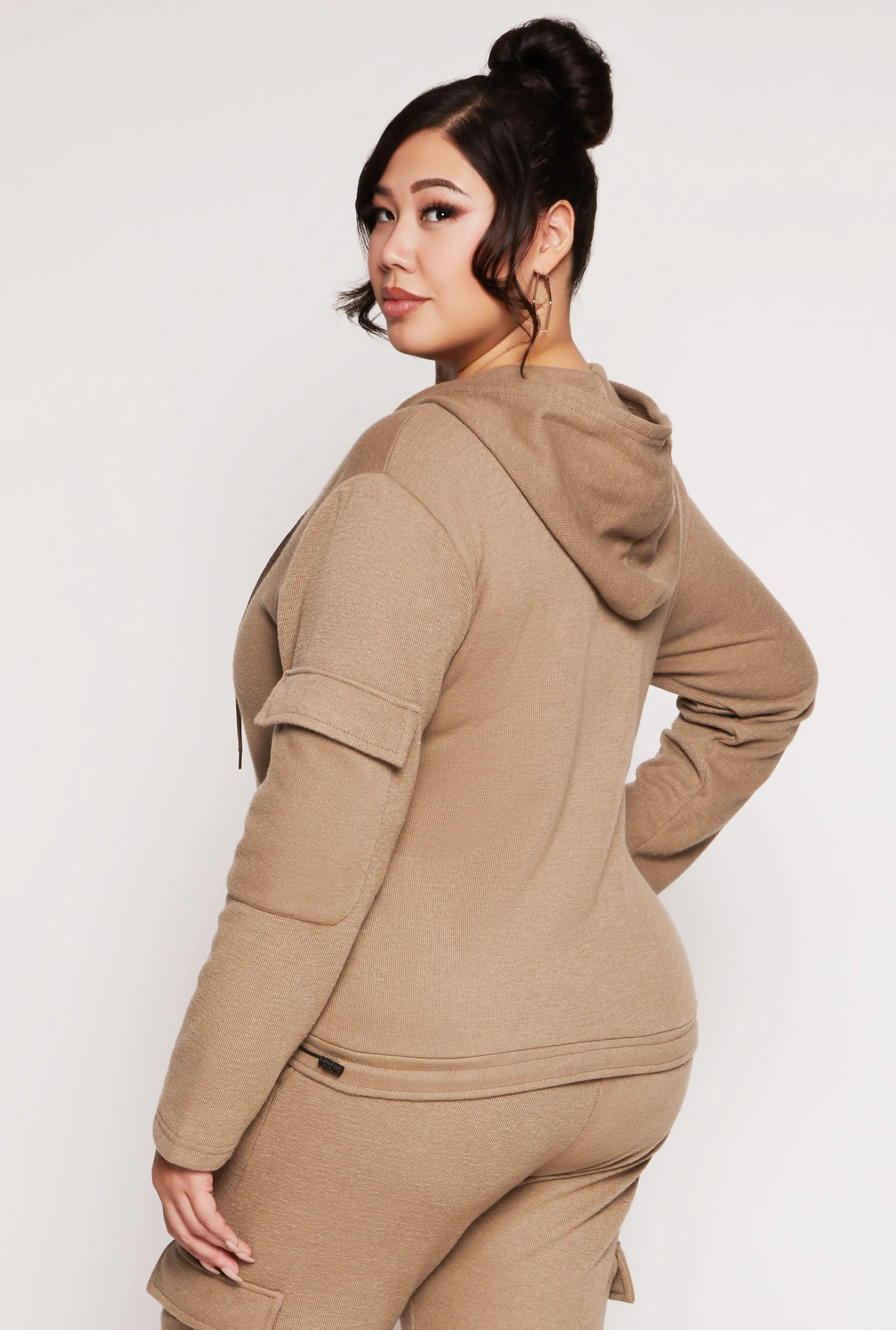 Plus Size Cargo Pocket Hooded Sweatshirt sold by Rainbow product image thumbnail 3