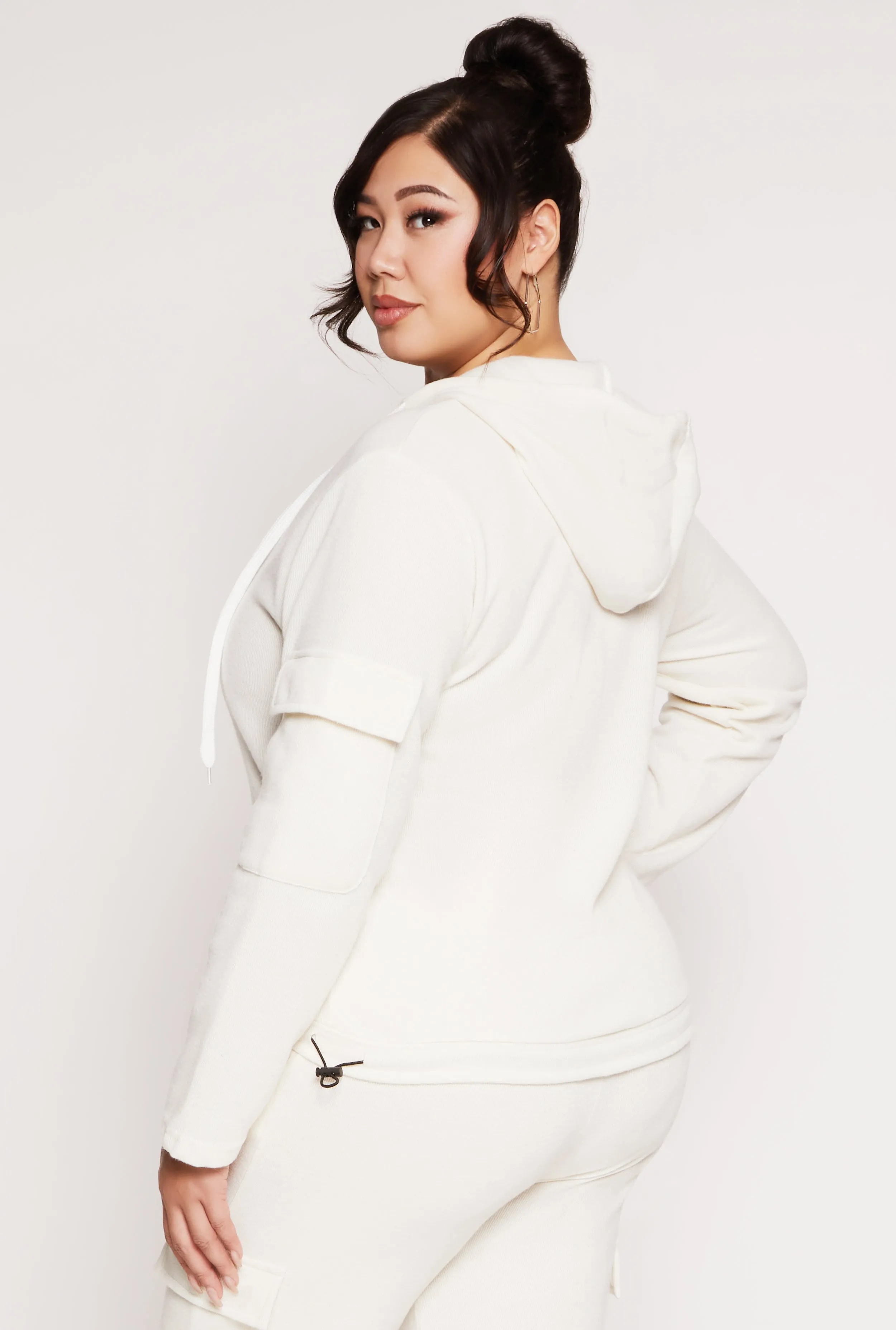 Plus Size Cargo Pocket Hooded Sweatshirt sold by Rainbow product image thumbnail 3