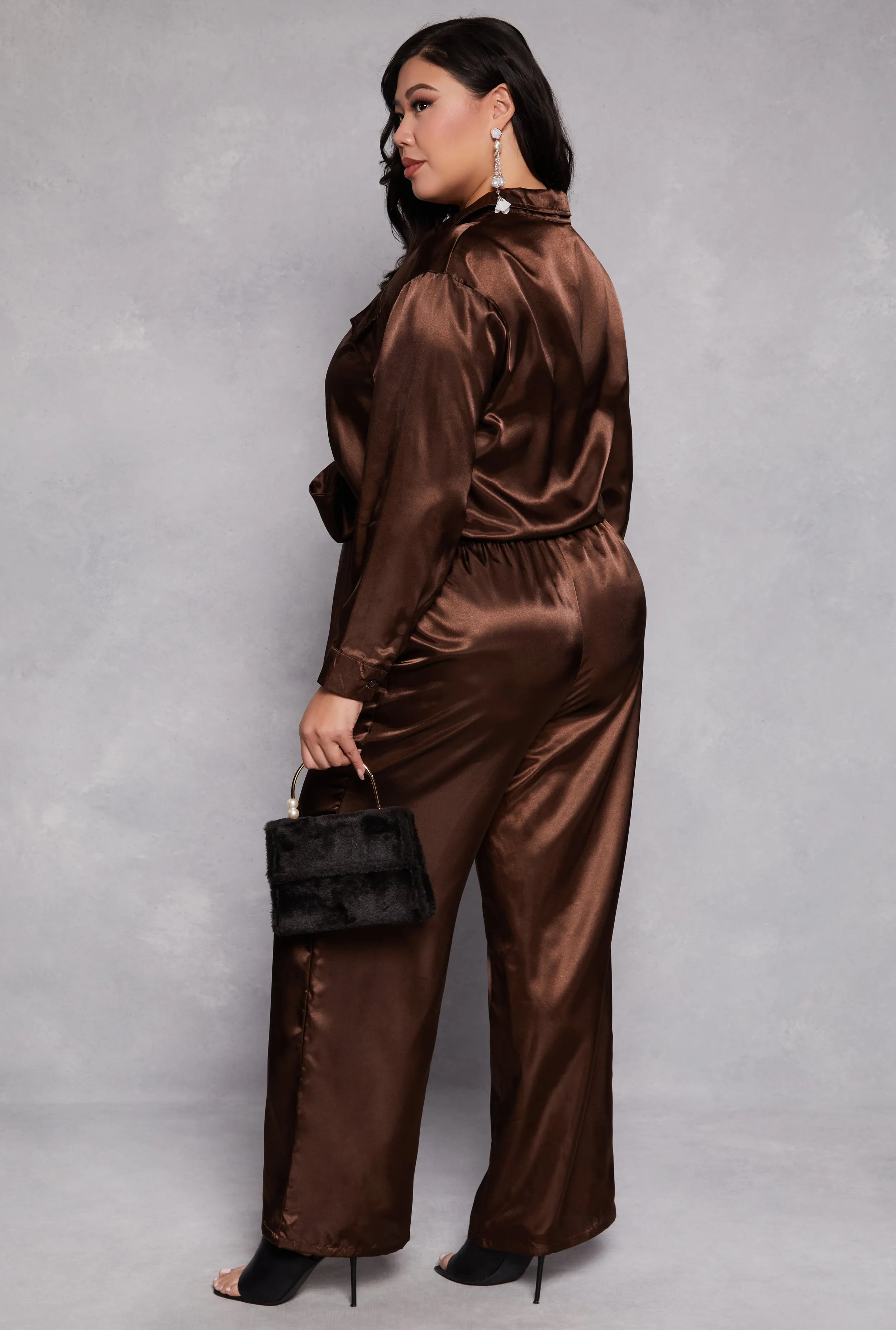 Plus Size Satin Crop Top and Pants Set sold by Rainbow product image thumbnail 3