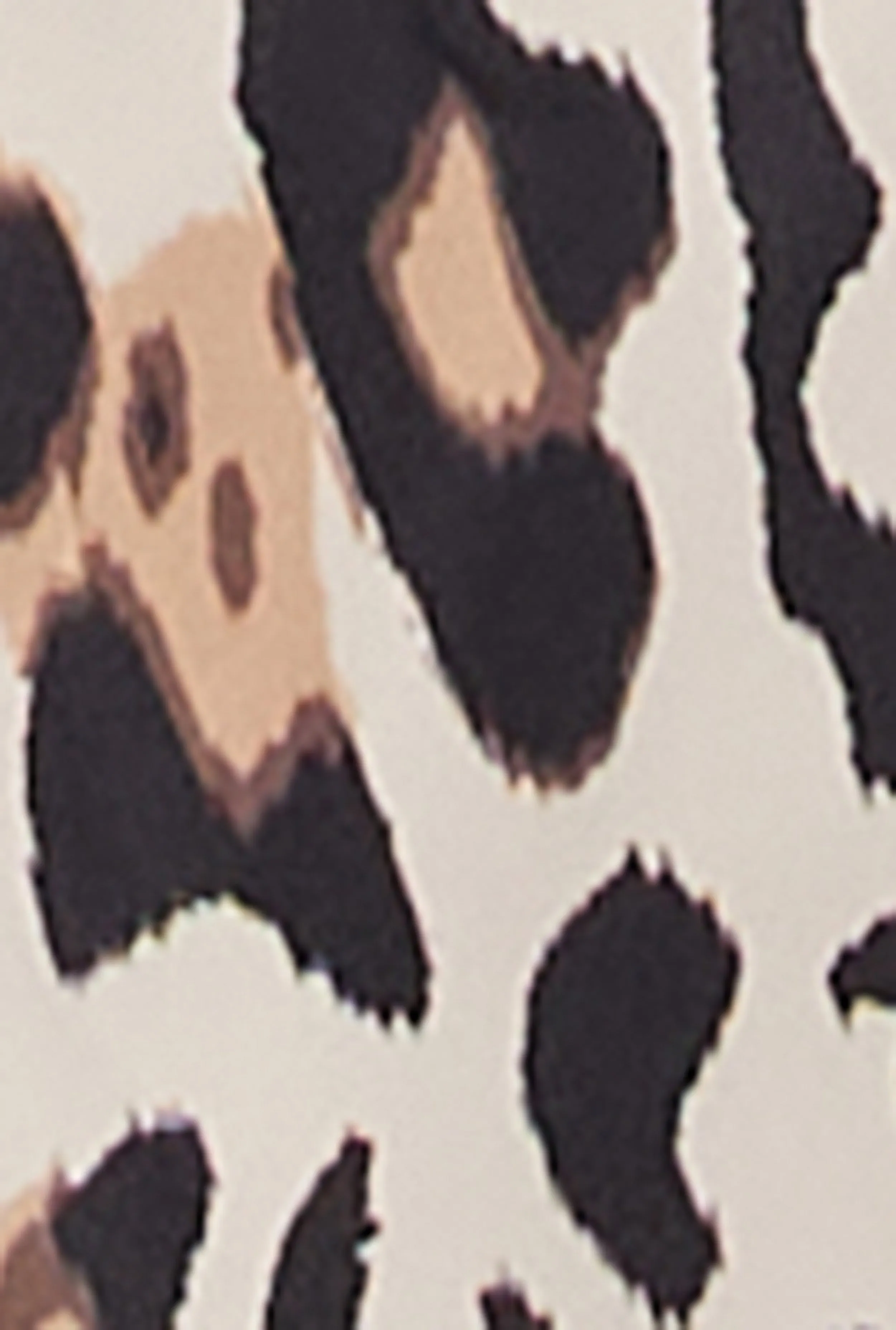Plus Size Reversible Leopard Print Puffer Vest sold by Rainbow product image thumbnail 4