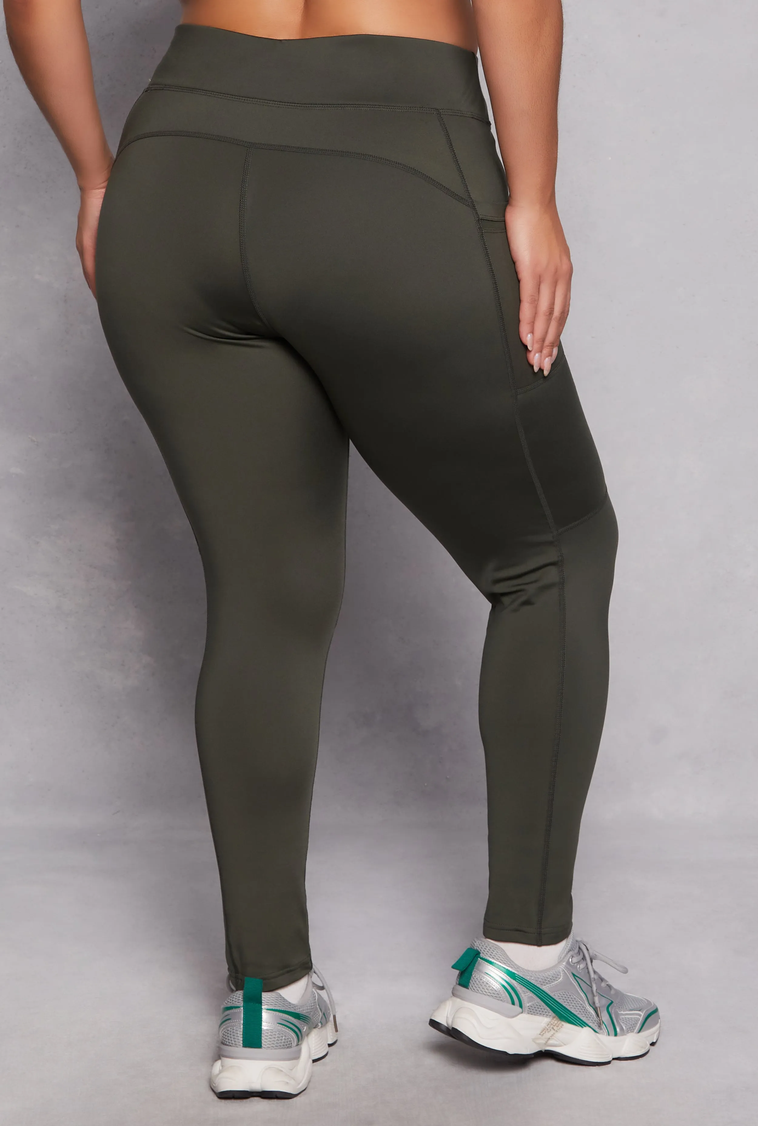 Plus Size High Waisted Side Pocket Leggings sold by Rainbow product image thumbnail 3
