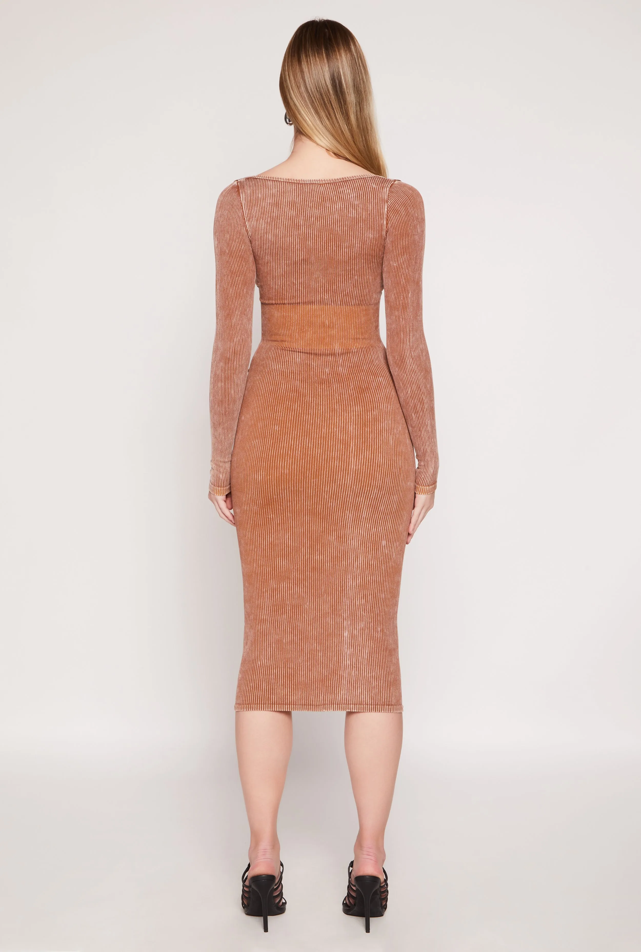 Daisy Acid Wash Grommet Notch Neck Dress sold by Rainbow product image thumbnail 3