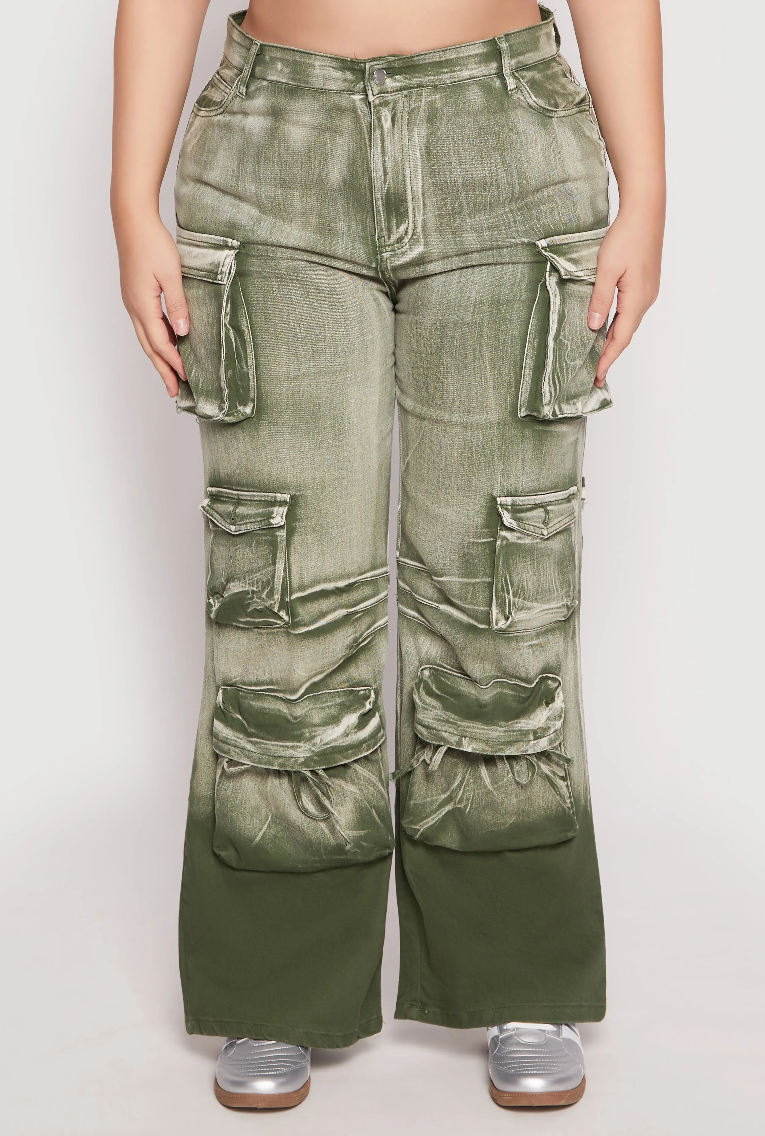 Plus Size Daisy Mineral Wash Tassel Cargo Jeans sold by Rainbow product image thumbnail 3