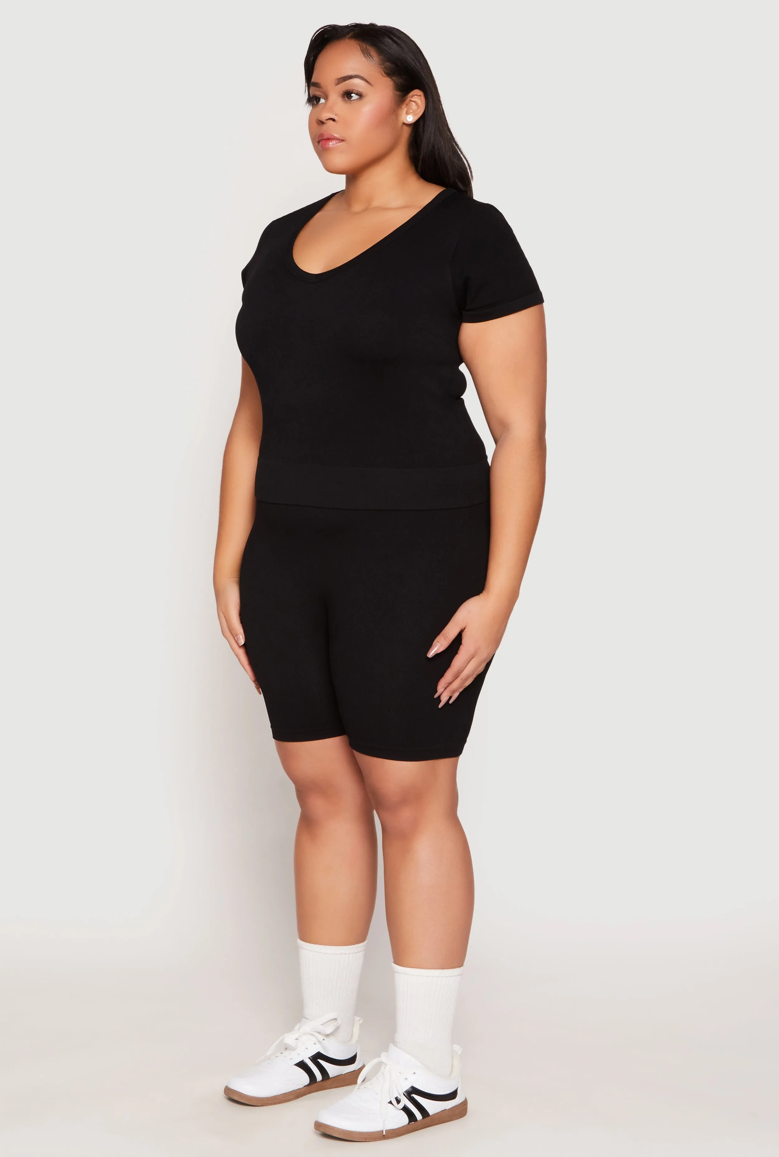 Plus Size Seamless V Neck Top and Biker Shorts Set sold by Rainbow product image thumbnail 2