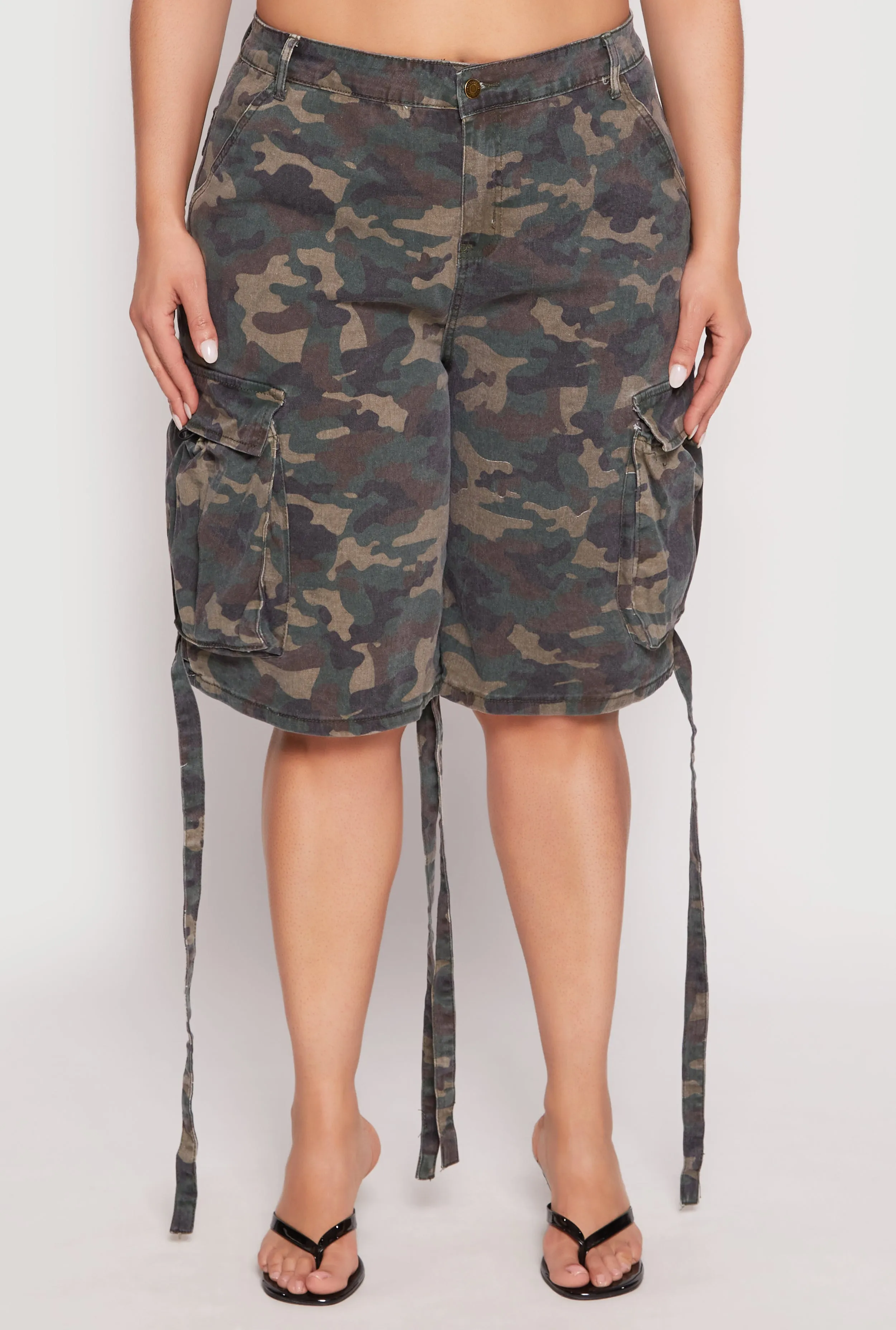 Plus Size Cargo Skater Shorts sold by Rainbow product image thumbnail 3