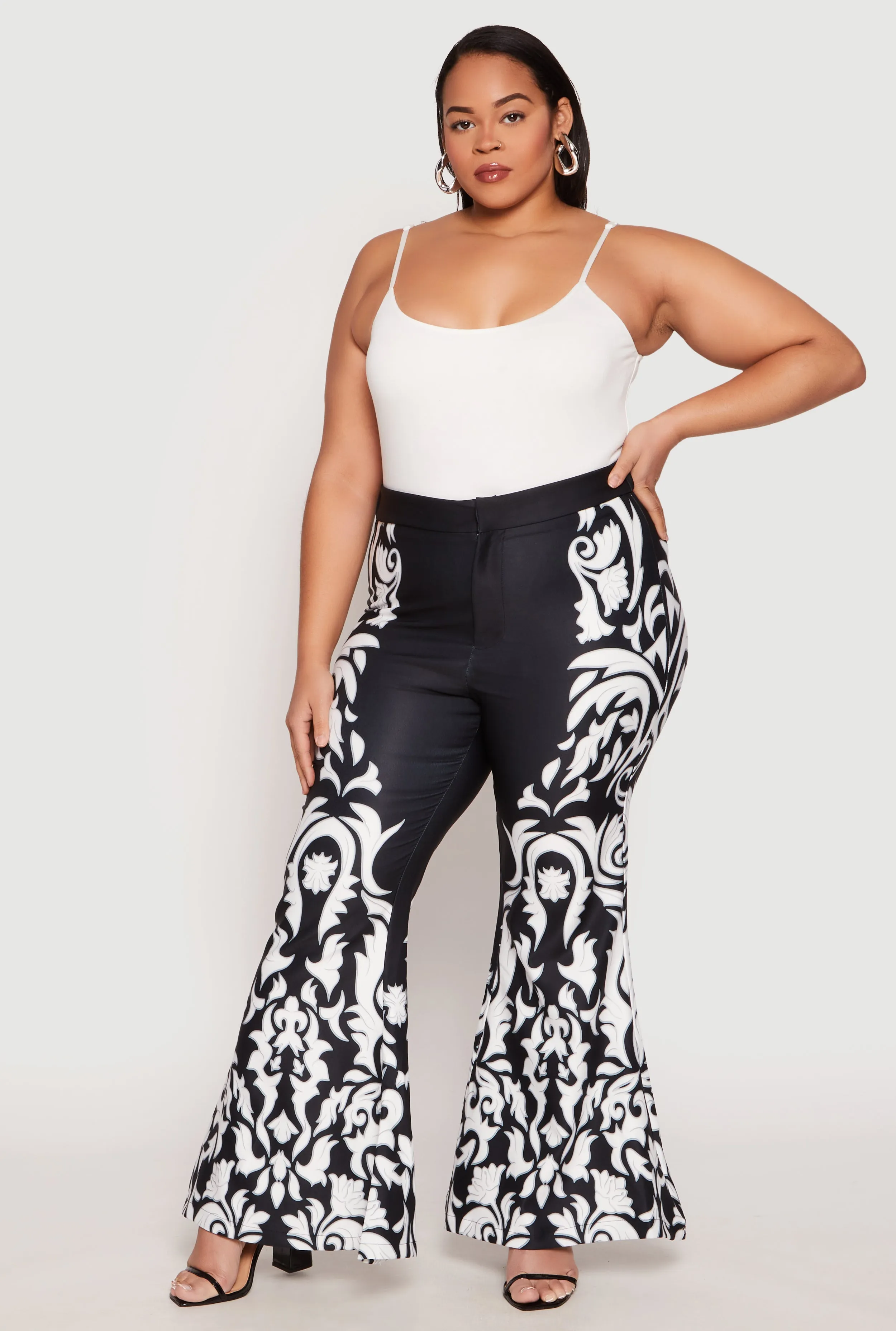 Plus Size Contrast Print Flared Pants sold by Rainbow product image thumbnail 2