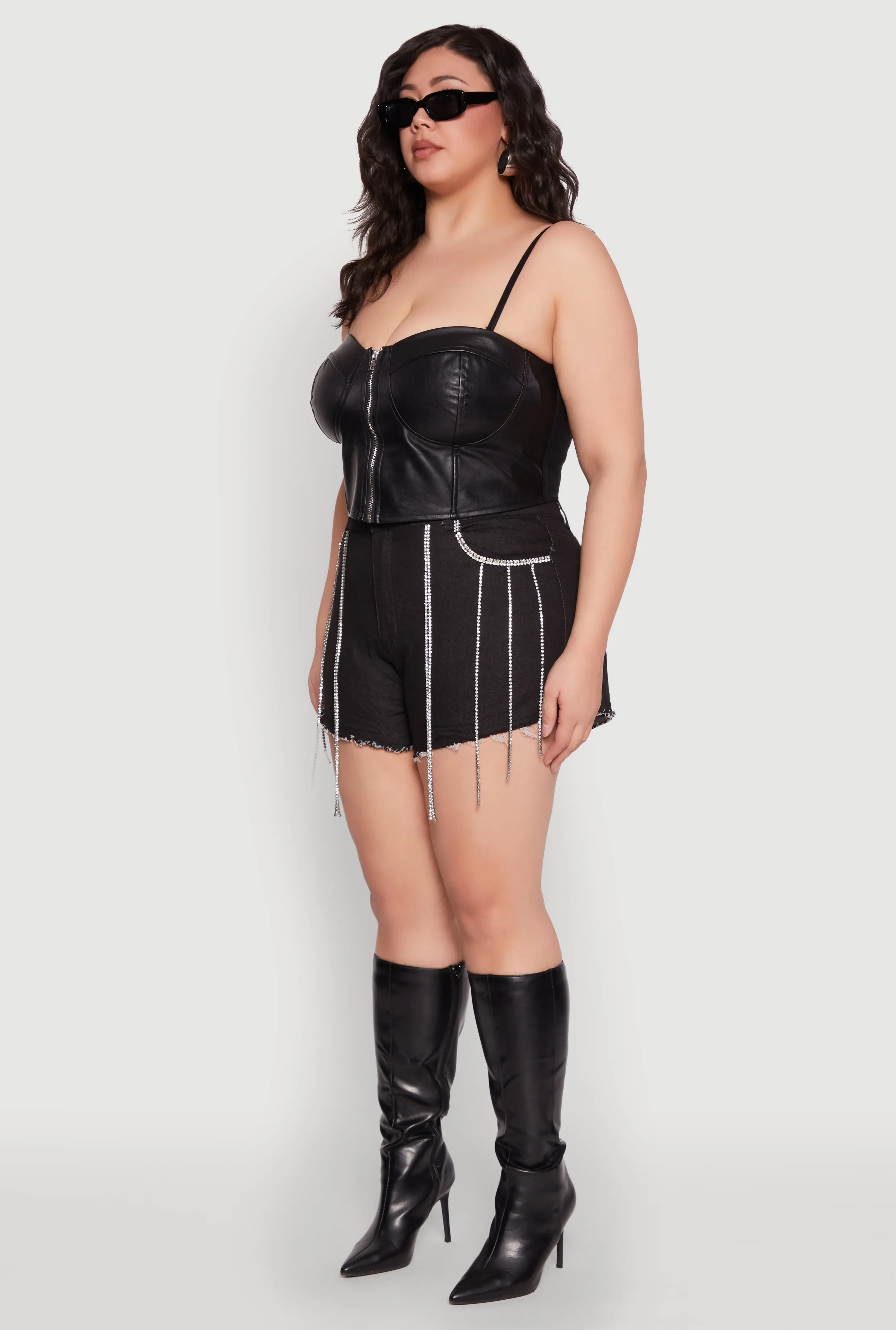 Plus Size Daisy Rhinestone Trim Fringe Denim Shorts sold by Rainbow product image thumbnail 3