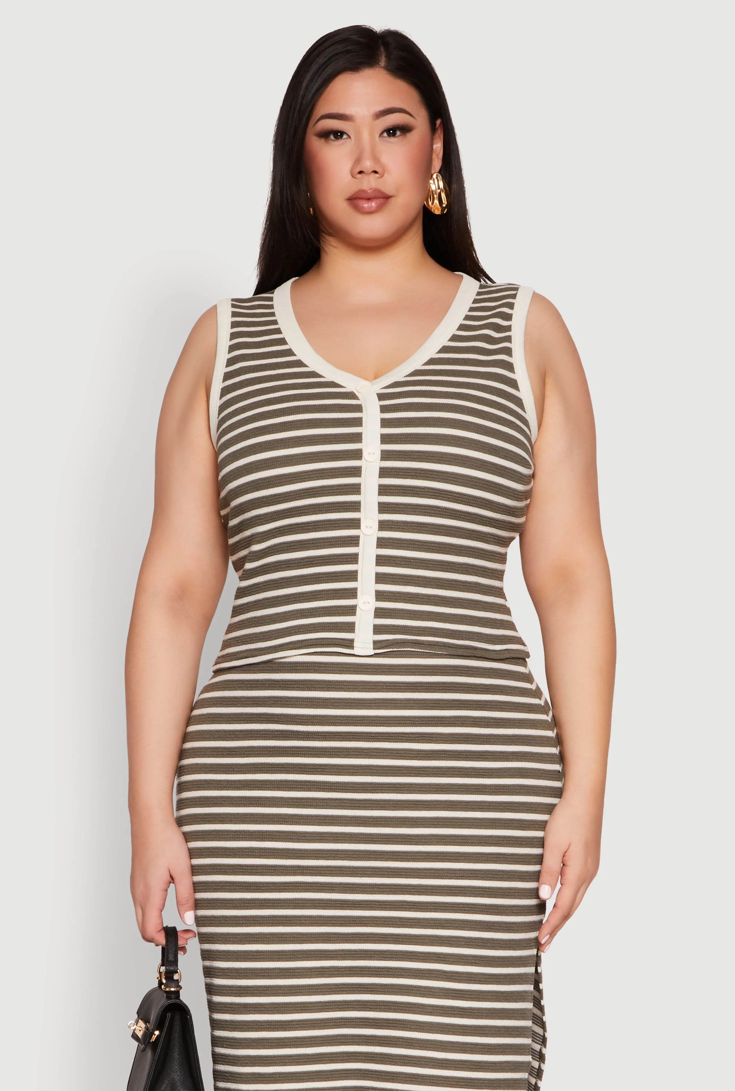 Plus Size Textured Knit Crop Top sold by Rainbow