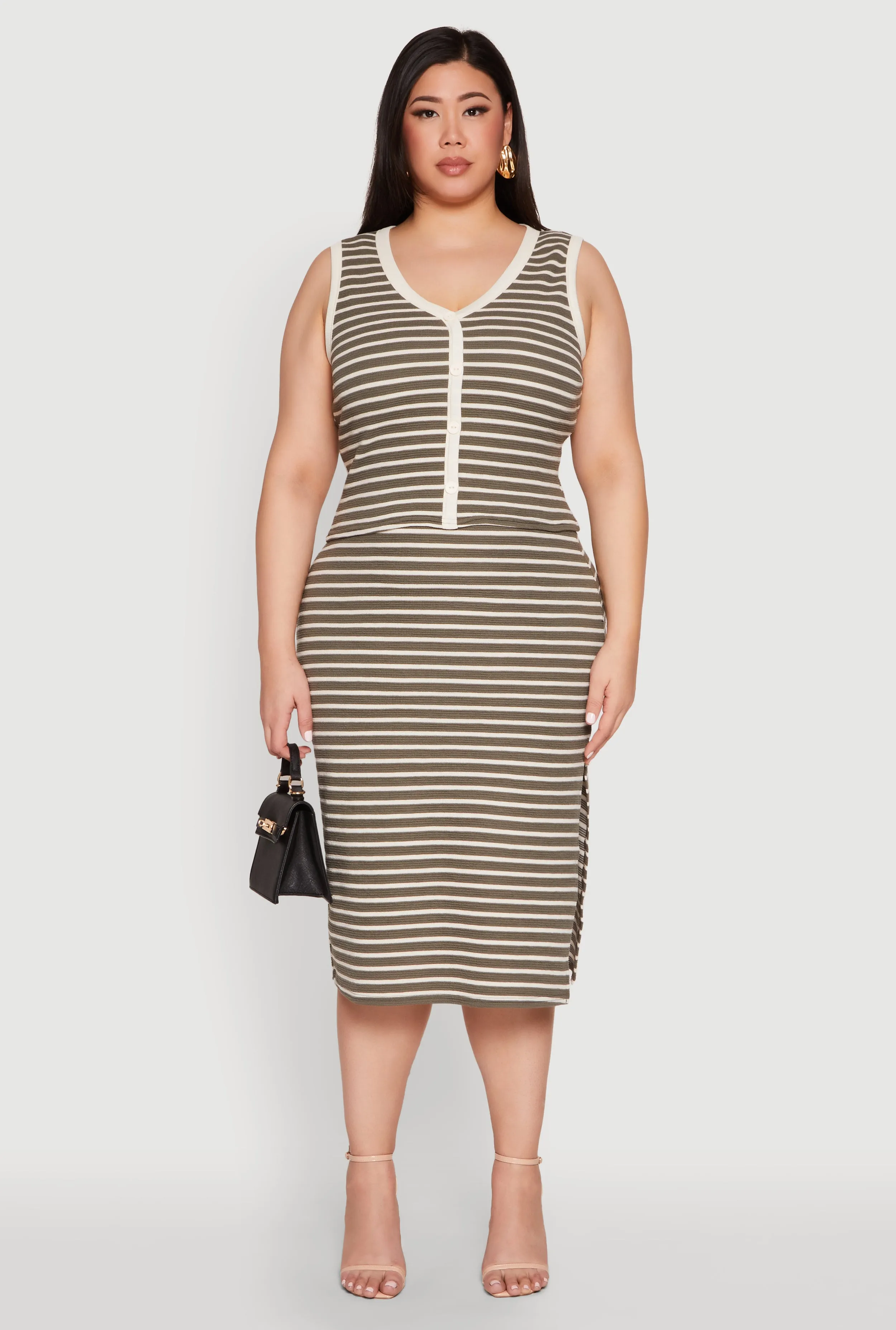 Plus Size Textured Knit Crop Top sold by Rainbow product image thumbnail 2