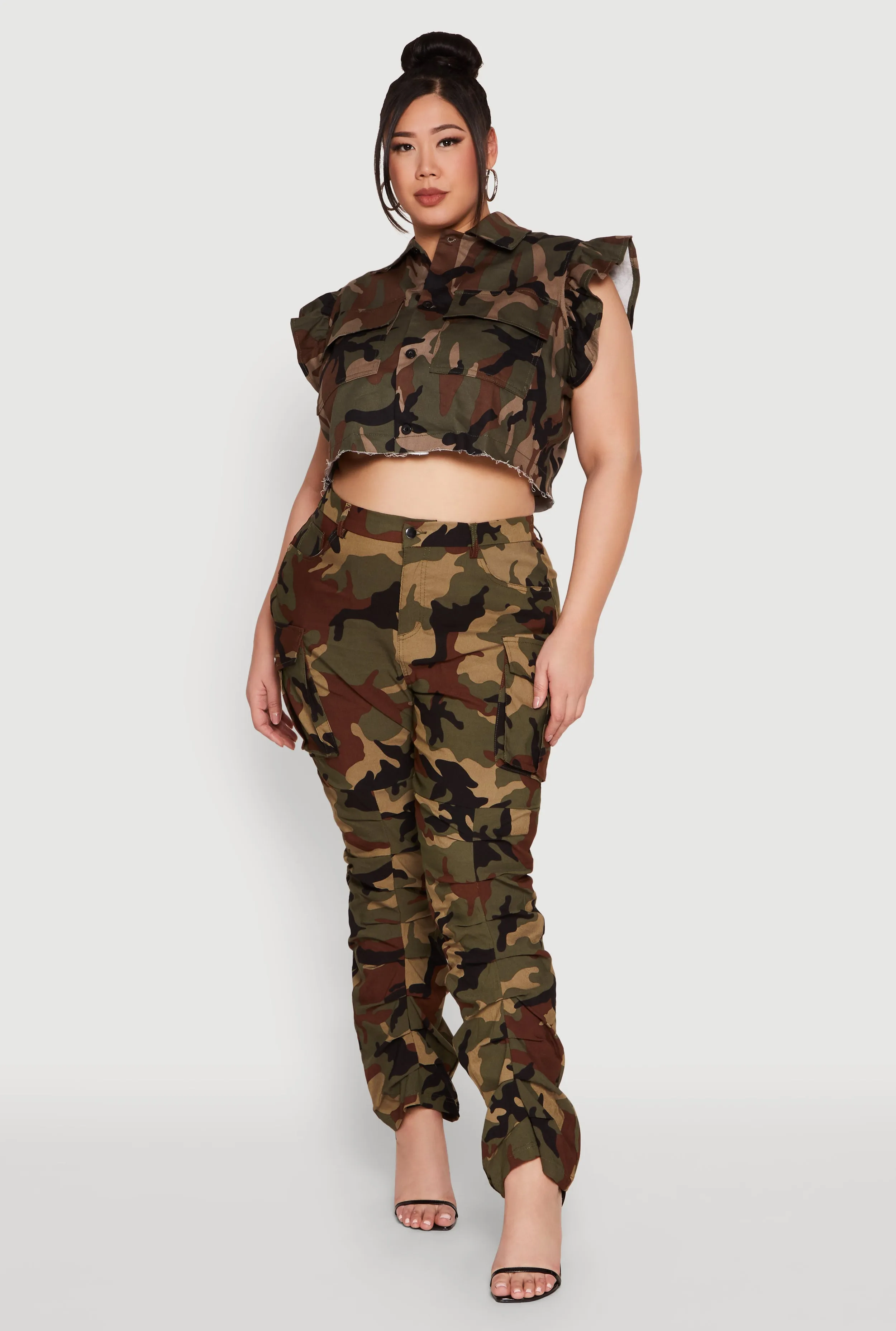 Plus Size Flutter Sleeve Camo Cropped Jacket sold by Rainbow product image thumbnail 3