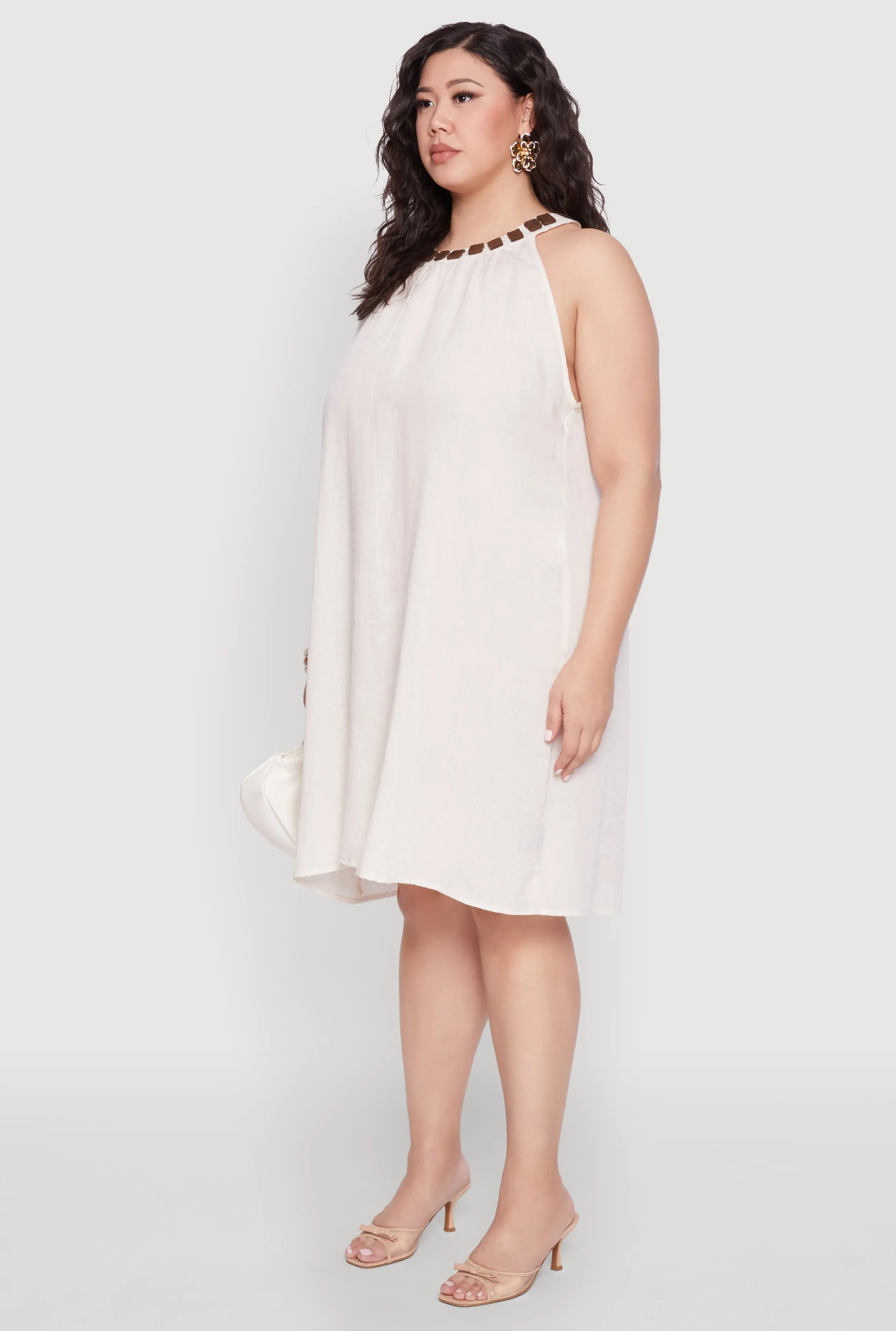 Plus Size Wood Trim Detail Linen Shift Dress sold by Rainbow product image thumbnail 3