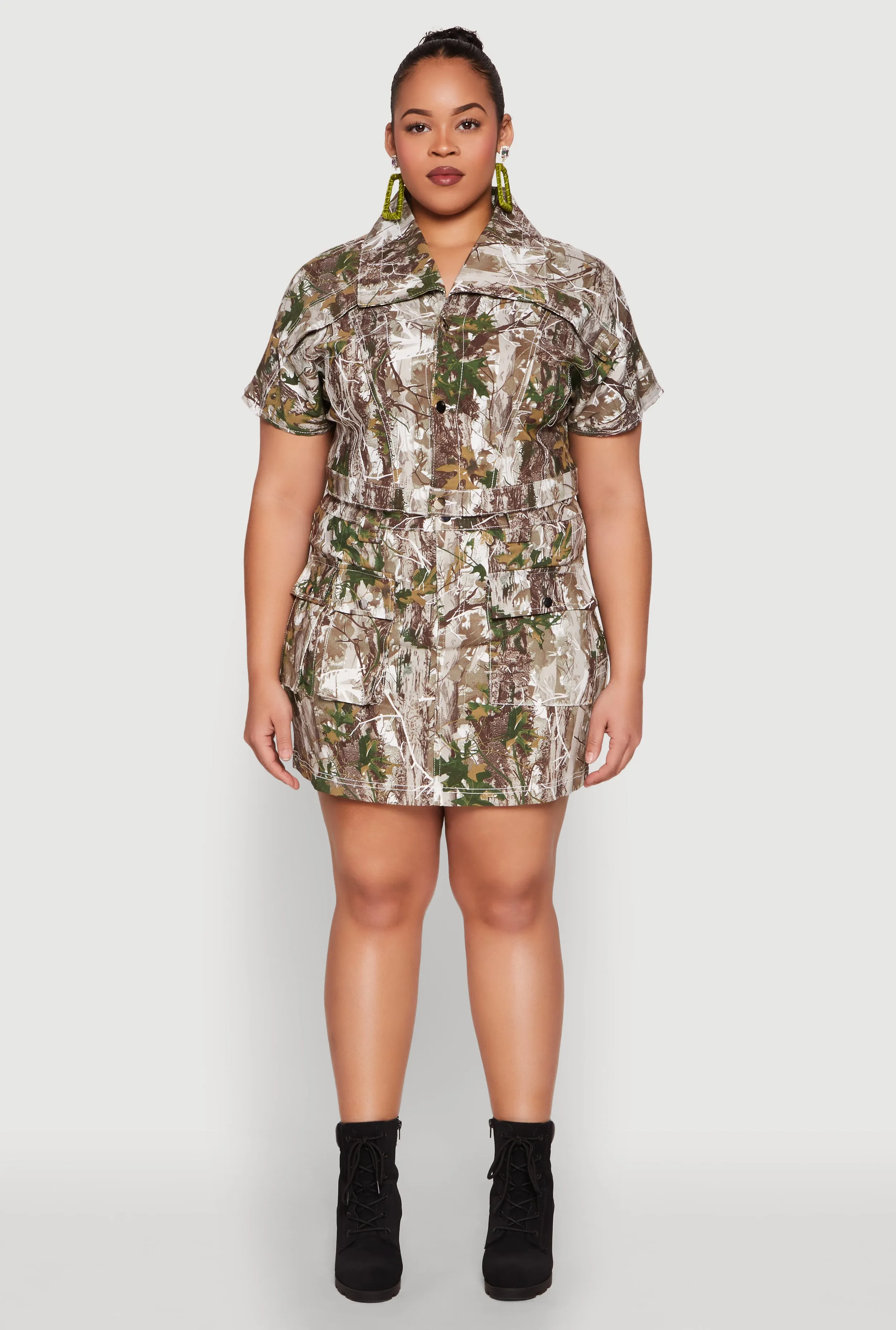Plus Size Hunter Camo Print Short Sleeve Cropped Jacket sold by Rainbow product image thumbnail 3