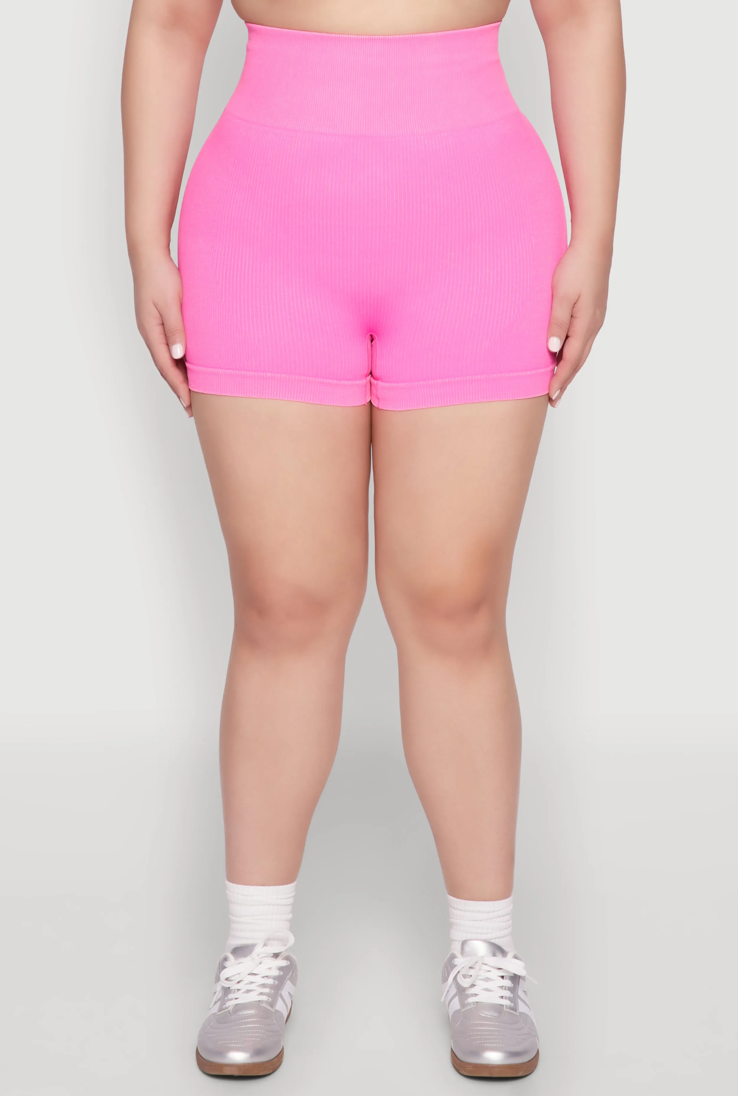 Plus Size Daisy Mineral Wash Seamless Bike Shorts sold by Rainbow product image thumbnail 3