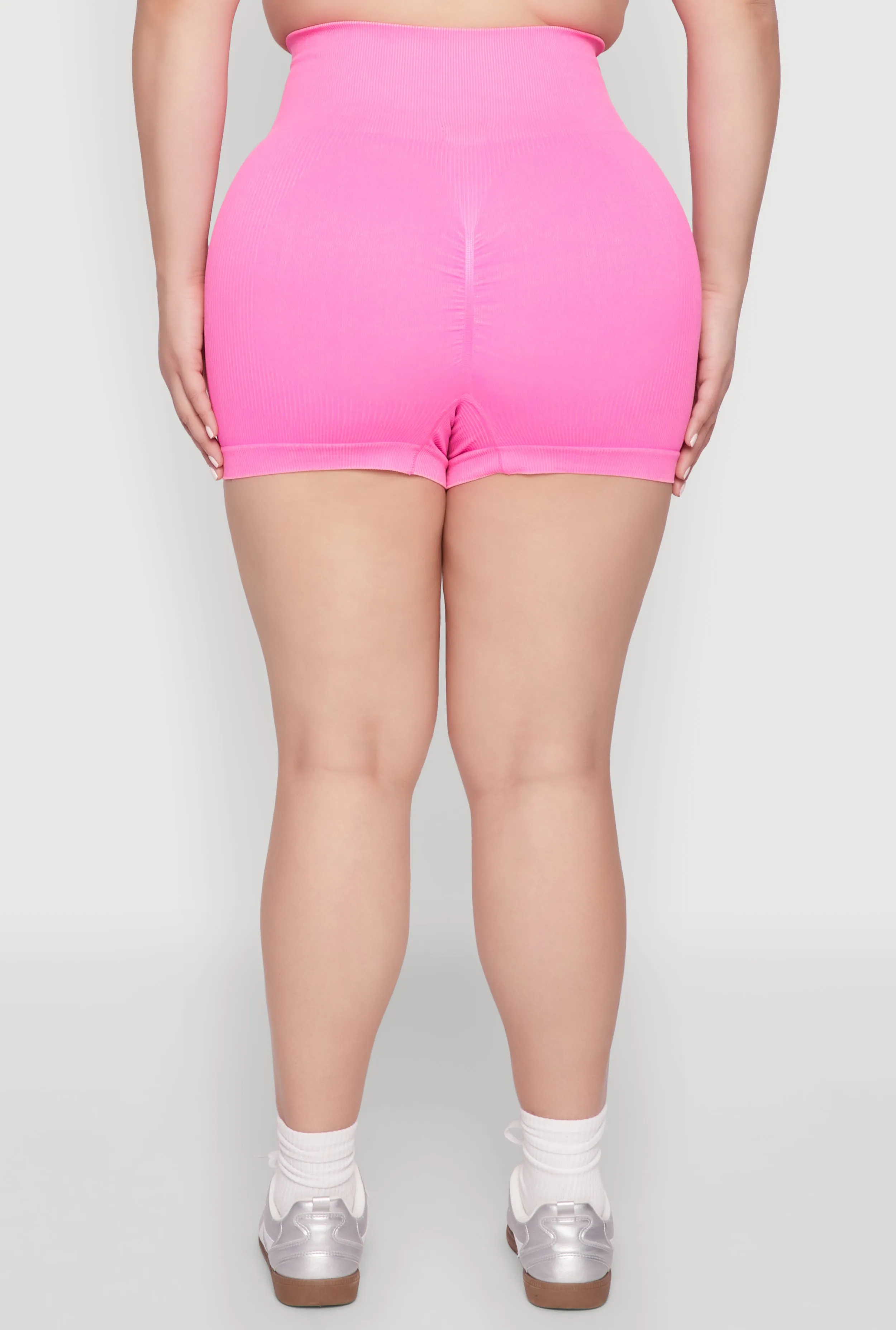 Plus Size Daisy Mineral Wash Seamless Bike Shorts sold by Rainbow product image thumbnail 5