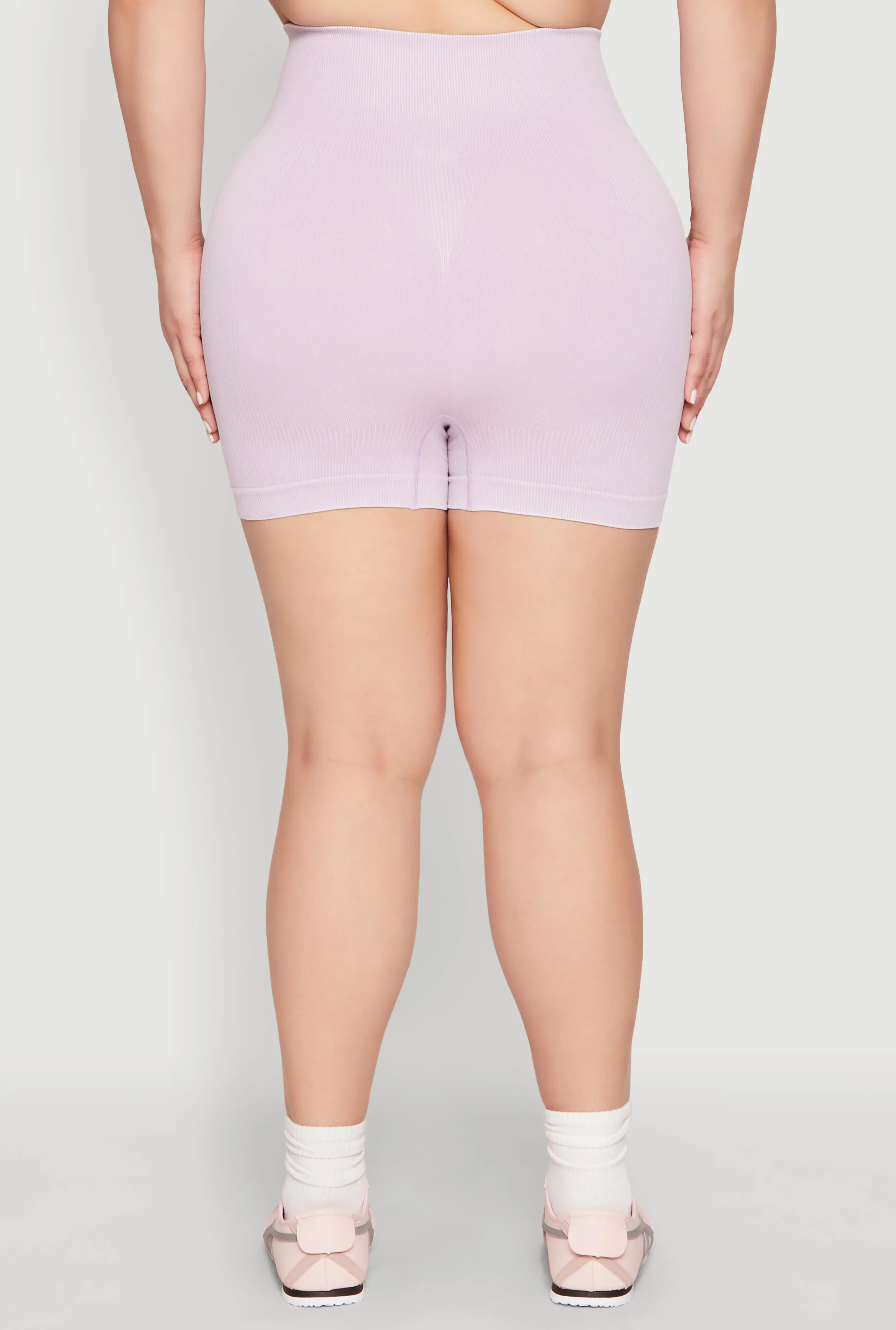 Plus Size Daisy Mineral Wash Seamless Bike Shorts sold by Rainbow product image thumbnail 5