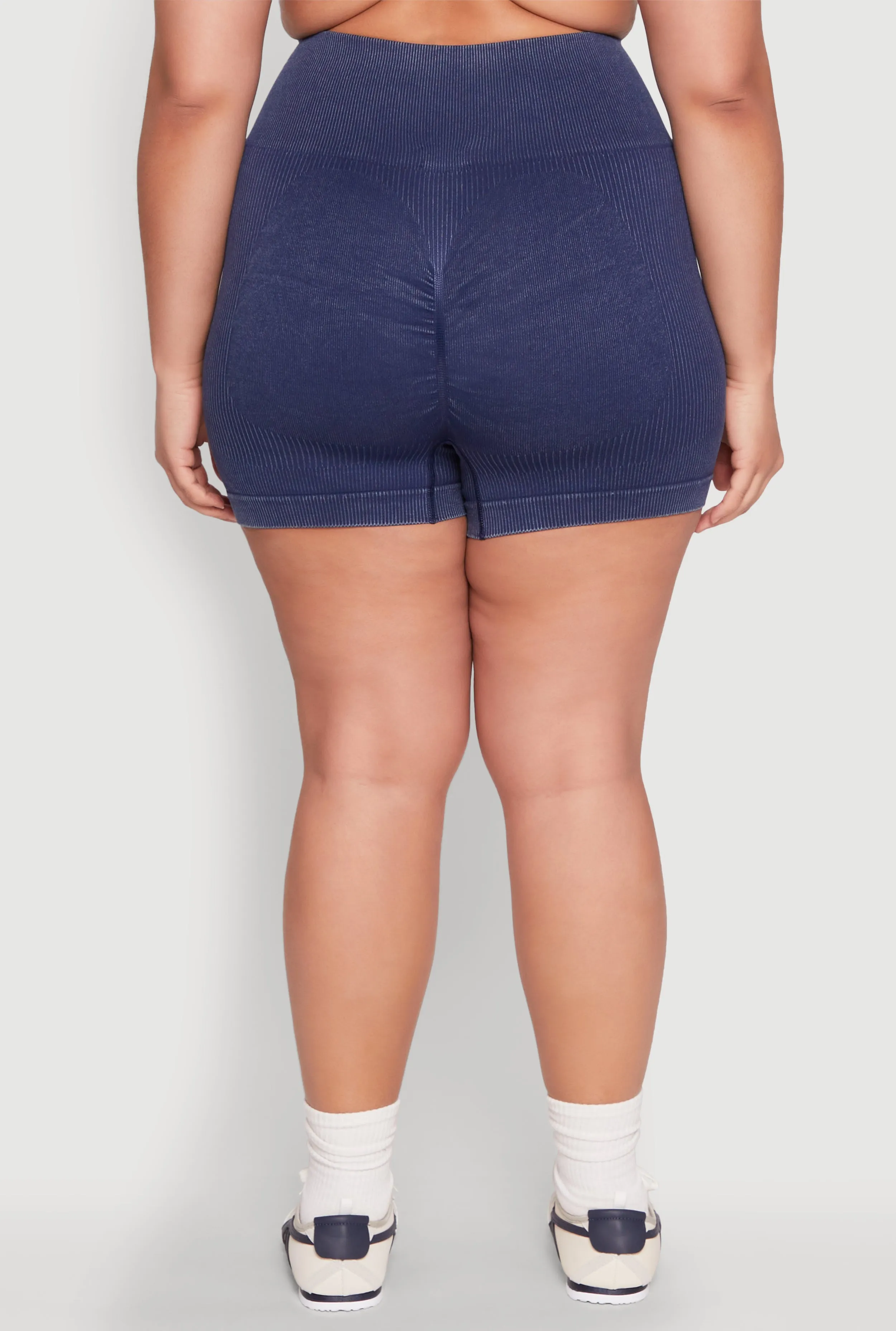 Plus Size Daisy Mineral Wash Seamless Bike Shorts sold by Rainbow product image thumbnail 5