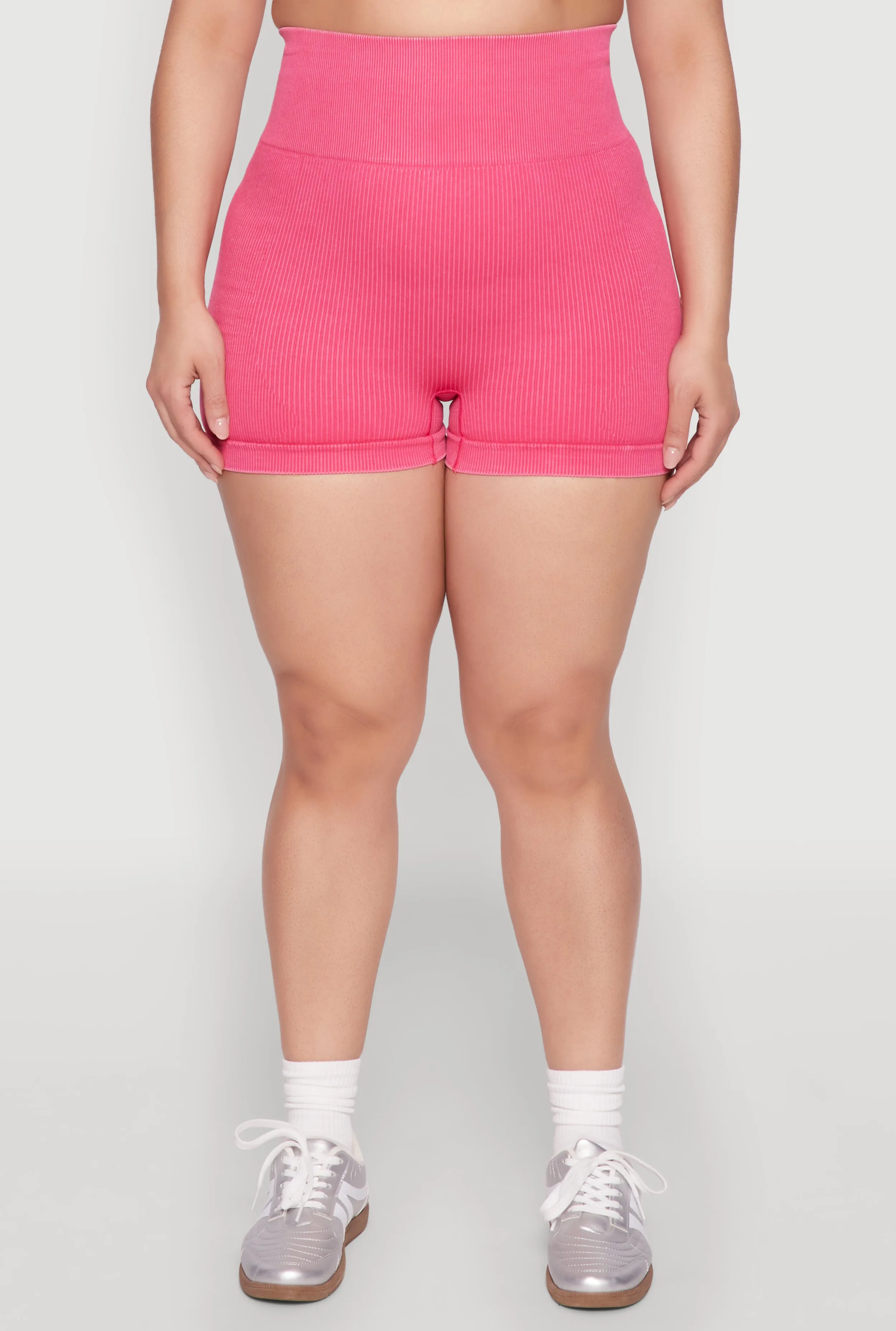 Plus Size Daisy Mineral Wash Seamless Bike Shorts sold by Rainbow product image thumbnail 3