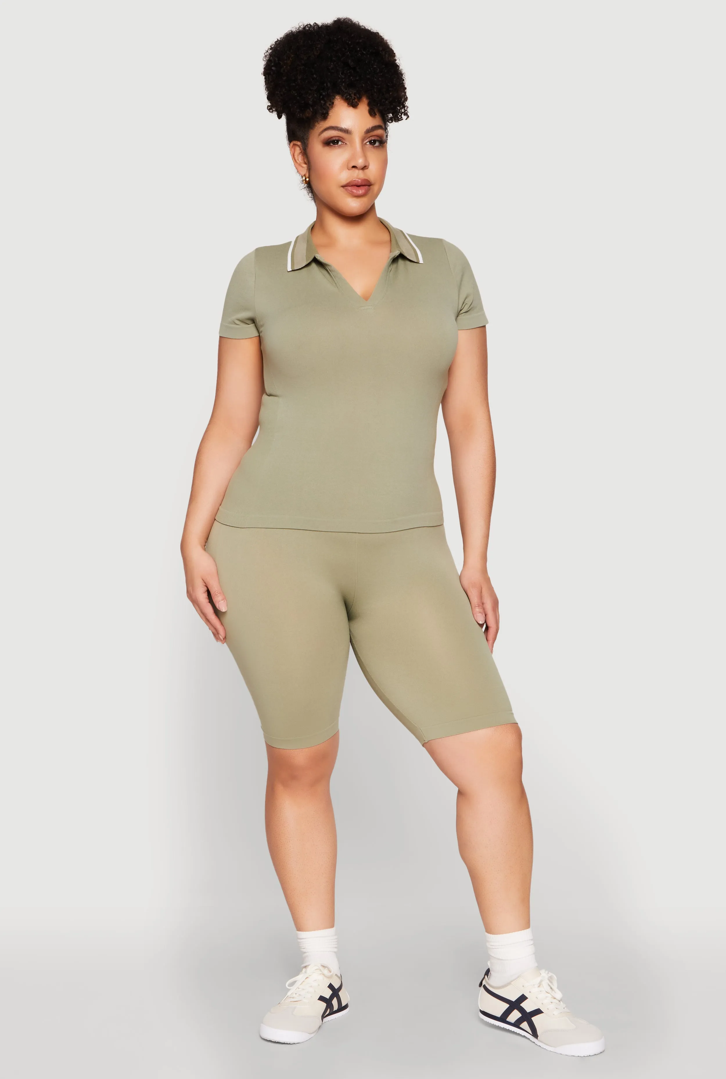 Plus Size Contrast Trim Polo Shirt sold by Rainbow product image thumbnail 3