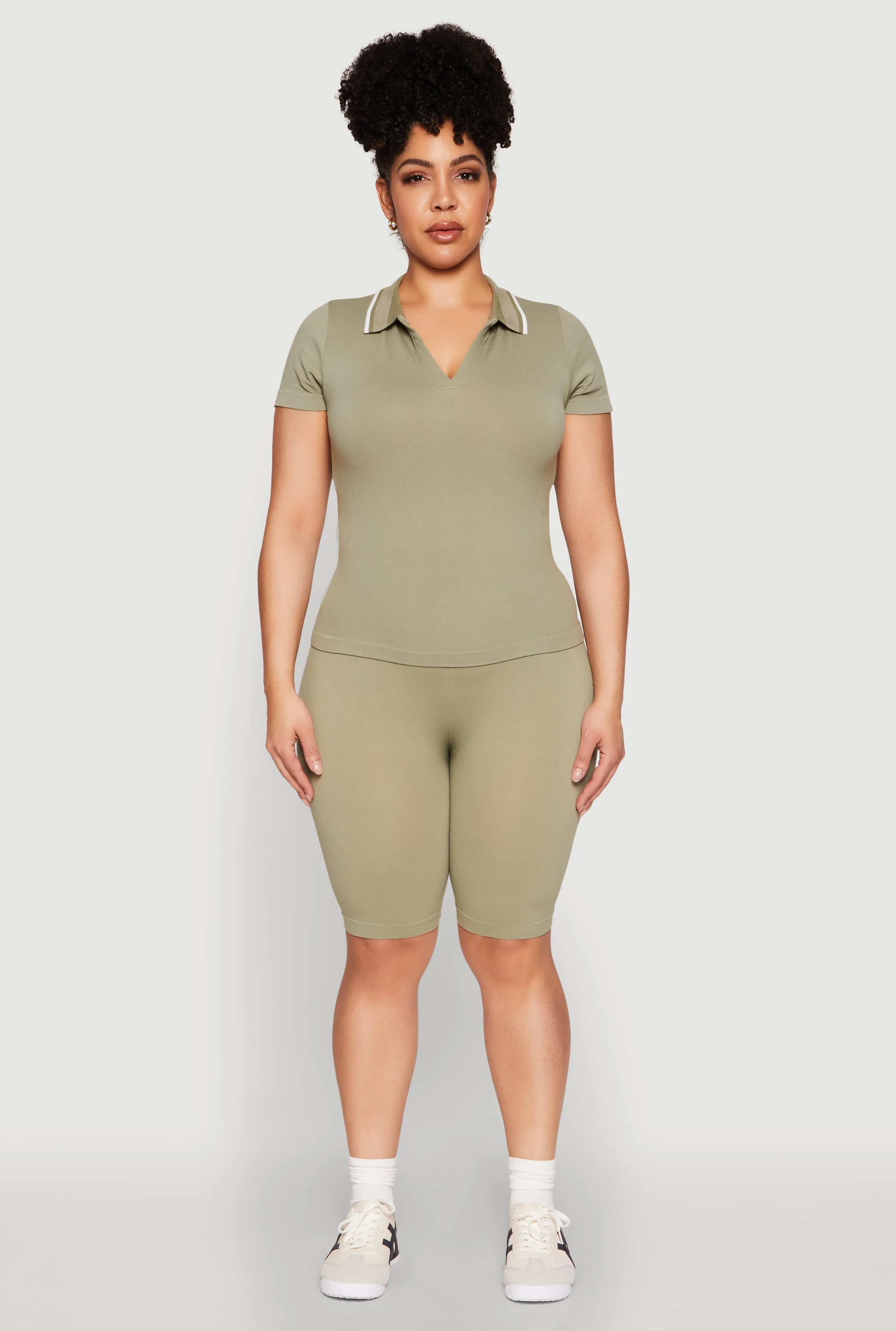 Plus Size Contrast Trim Polo Shirt sold by Rainbow product image thumbnail 2