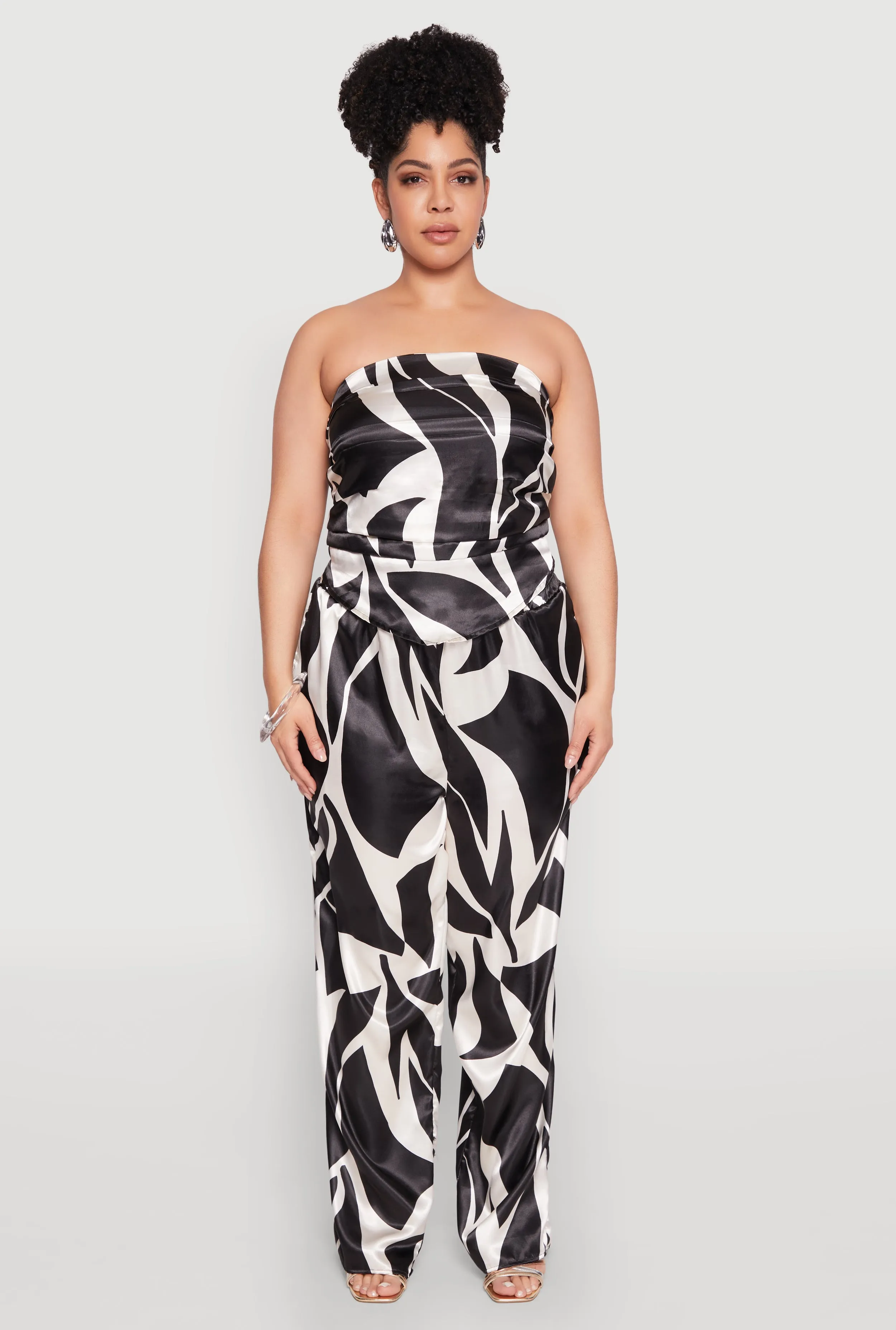 Plus Size Patterned Satin Palazzo Pants sold by Rainbow product image thumbnail 2