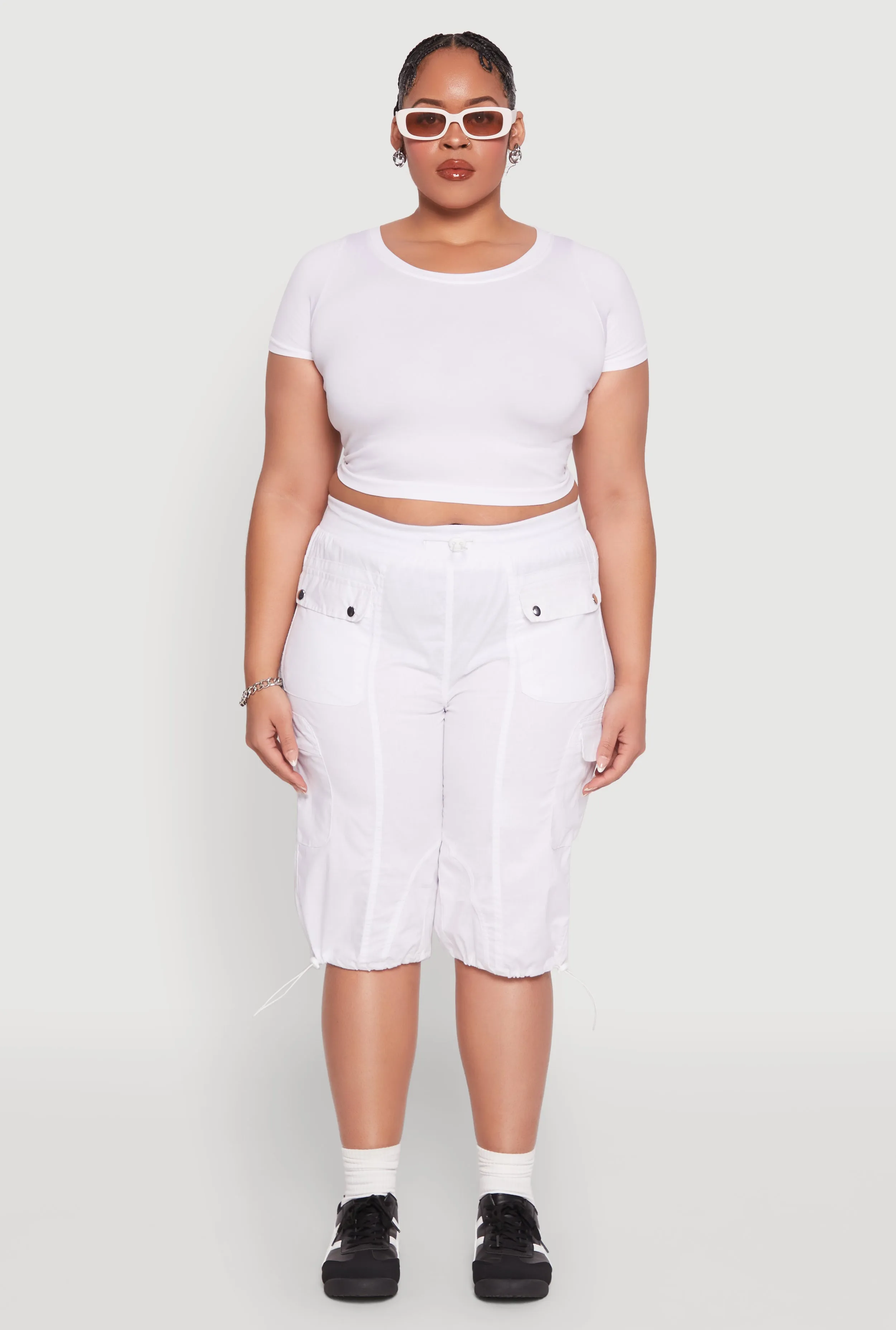 Plus Size Poplin Toggle Drawstring Cargo Capri Pants sold by Rainbow product image thumbnail 2