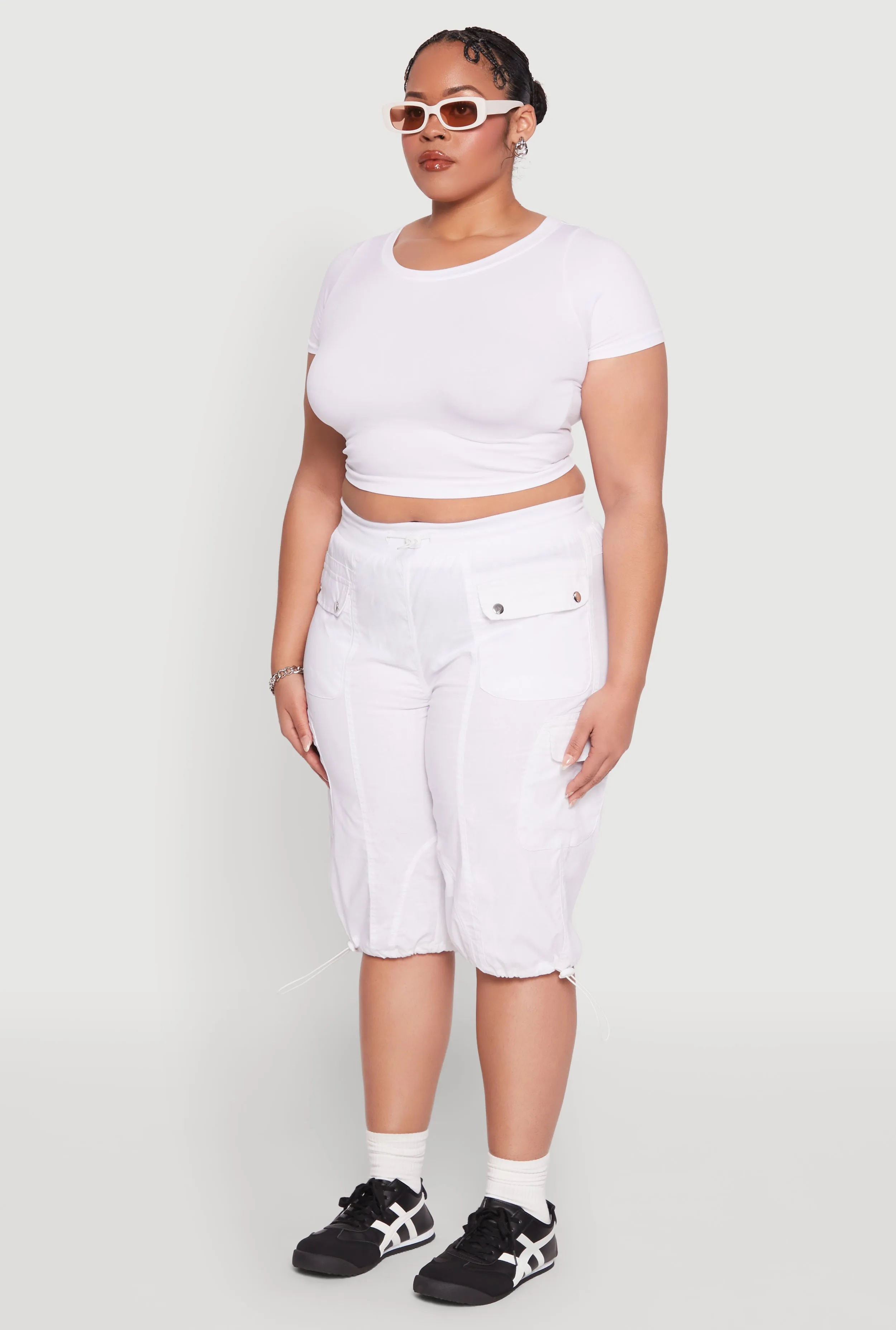 Plus Size Poplin Toggle Drawstring Cargo Capri Pants sold by Rainbow product image thumbnail 3