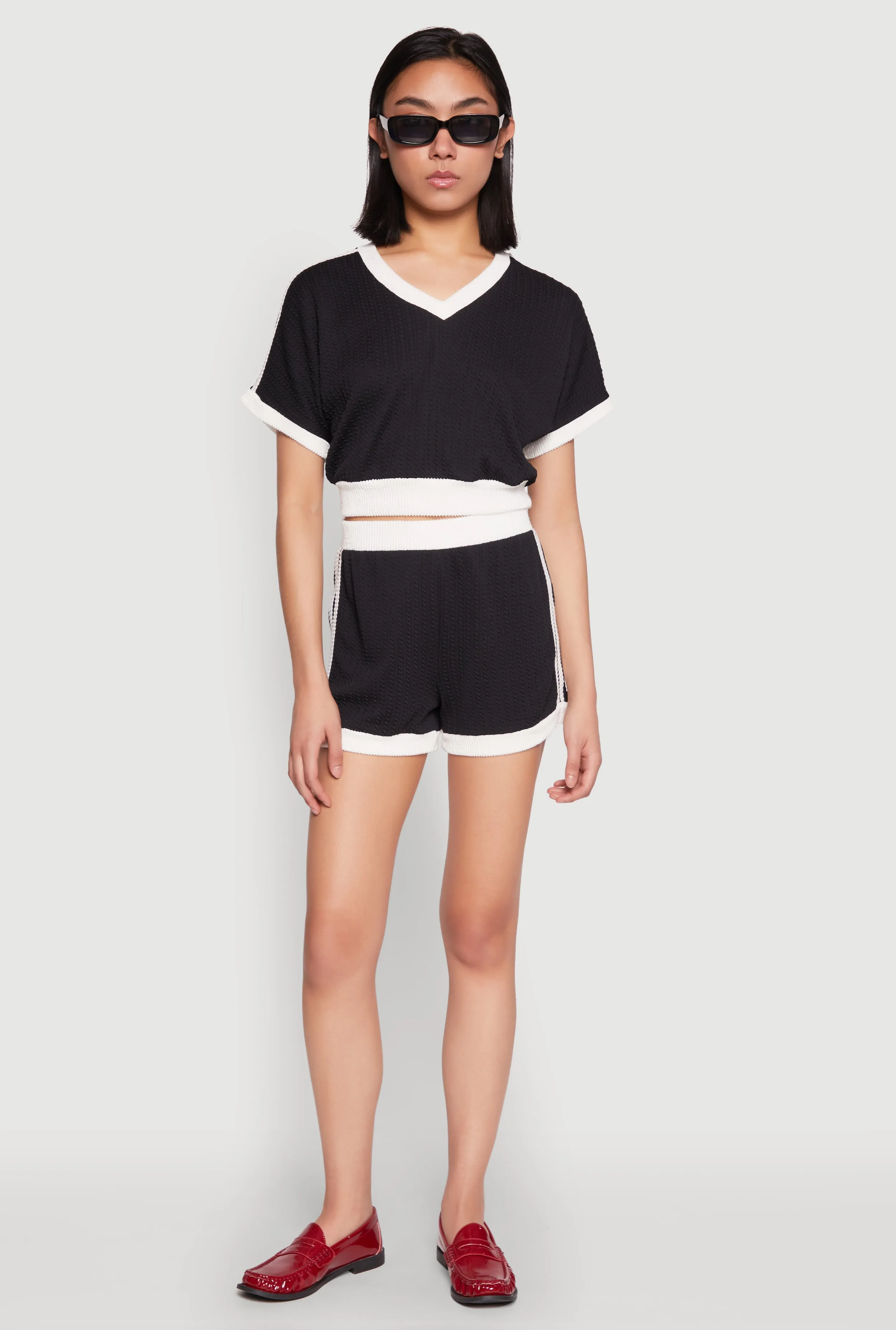 Contrast Trim Crop Top sold by Rainbow product image thumbnail 3