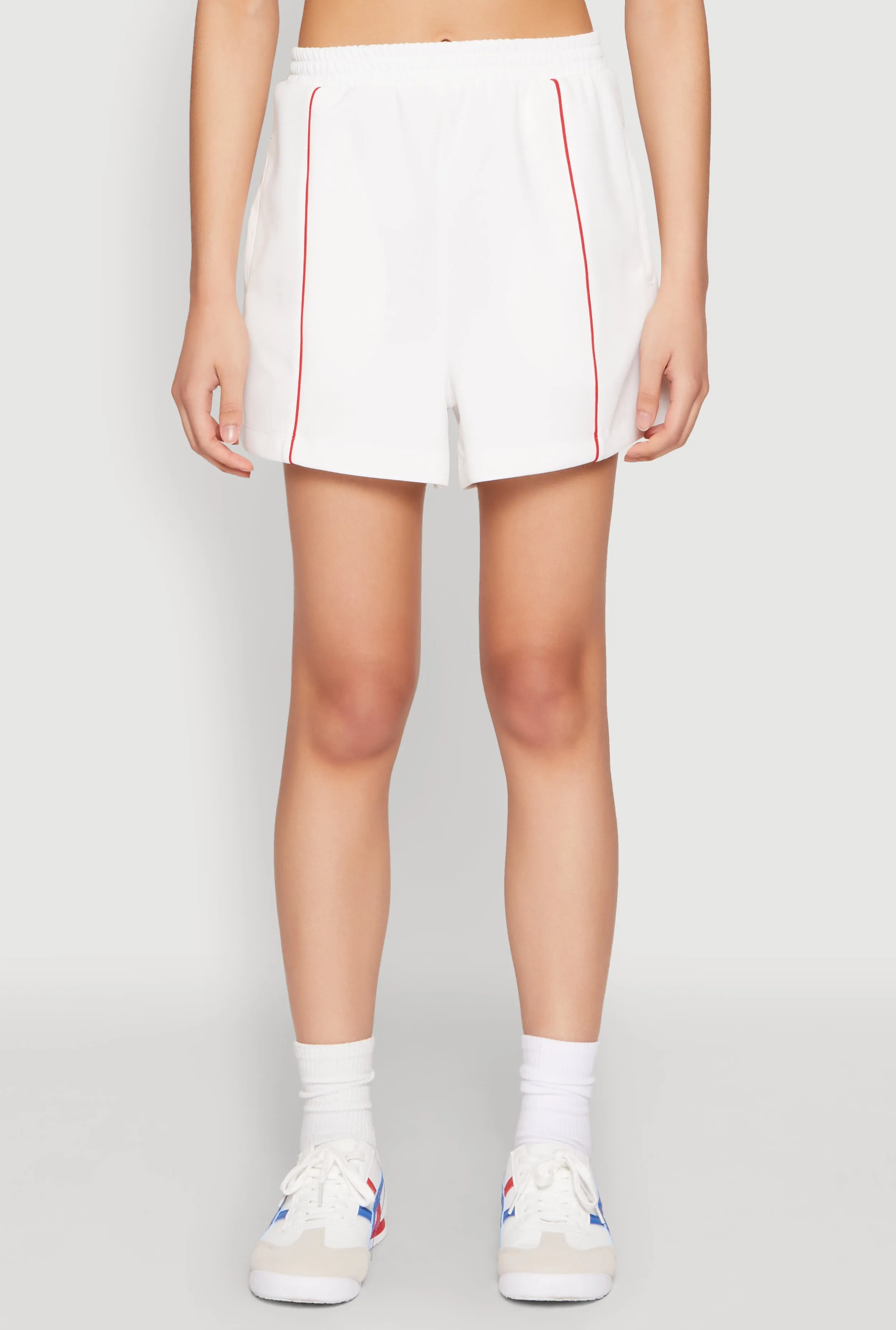 Contrast Piping Pocket Shorts sold by Rainbow product image thumbnail 3