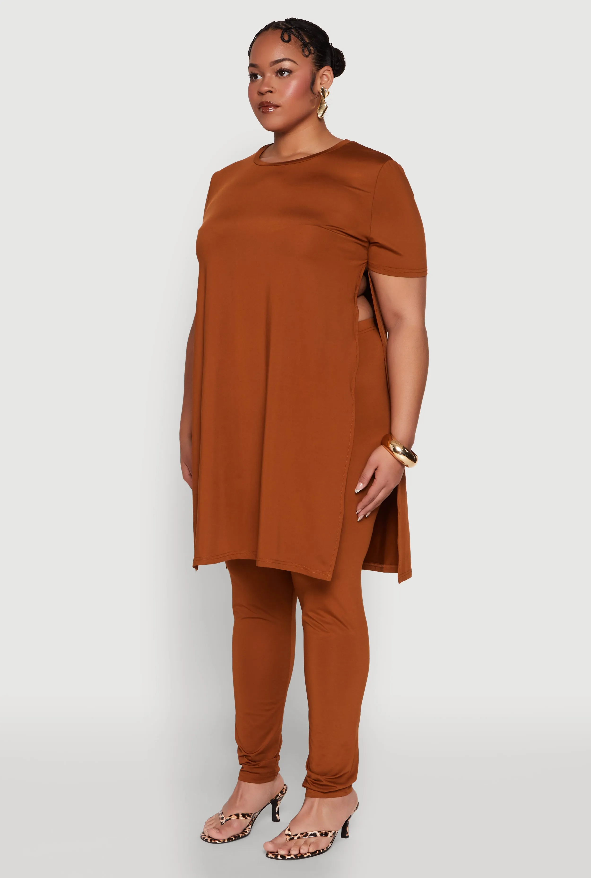 Plus Size Daisy Side Slit Crew Neck Tunic Top sold by Rainbow product image thumbnail 5