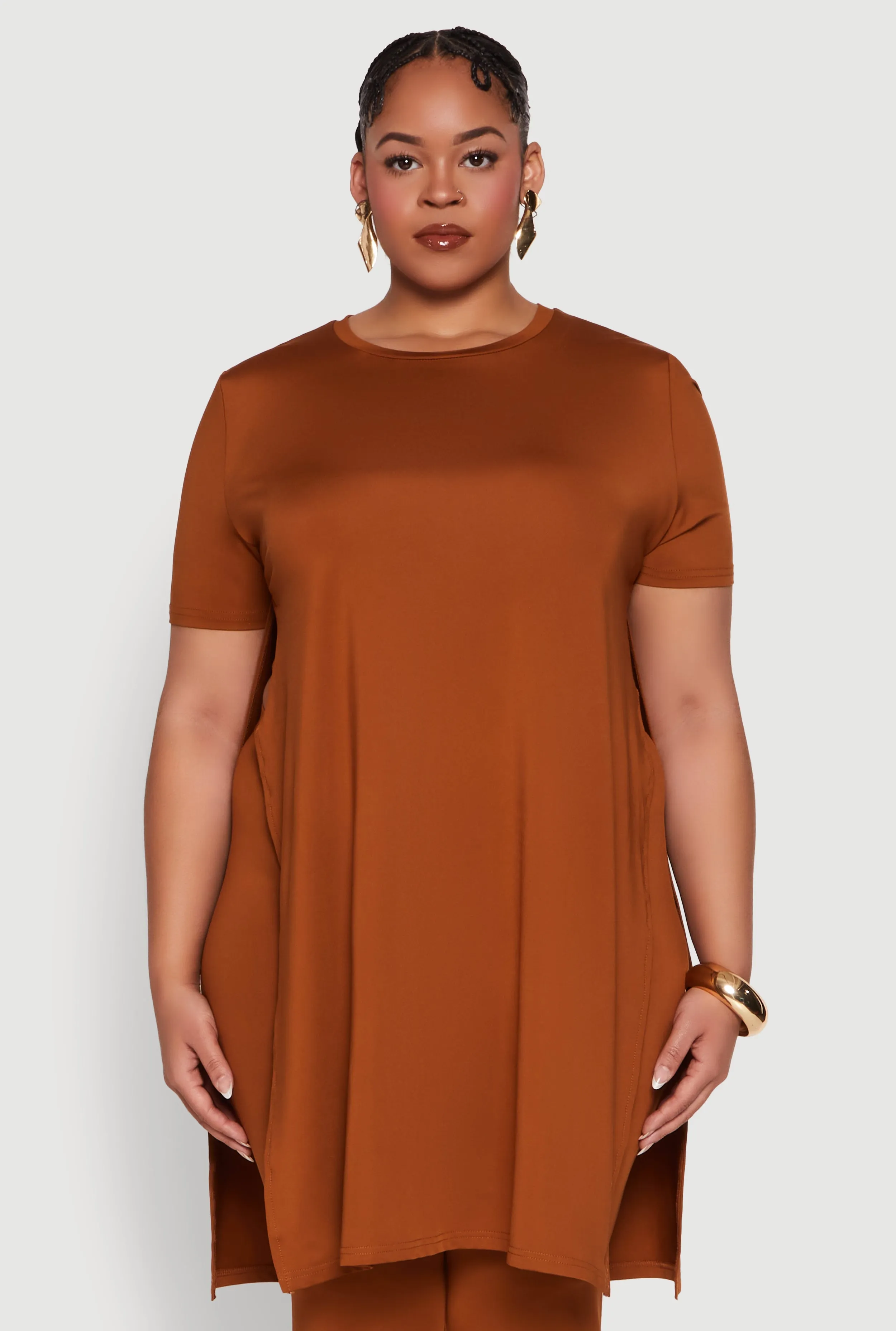 Plus Size Daisy Side Slit Crew Neck Tunic Top sold by Rainbow