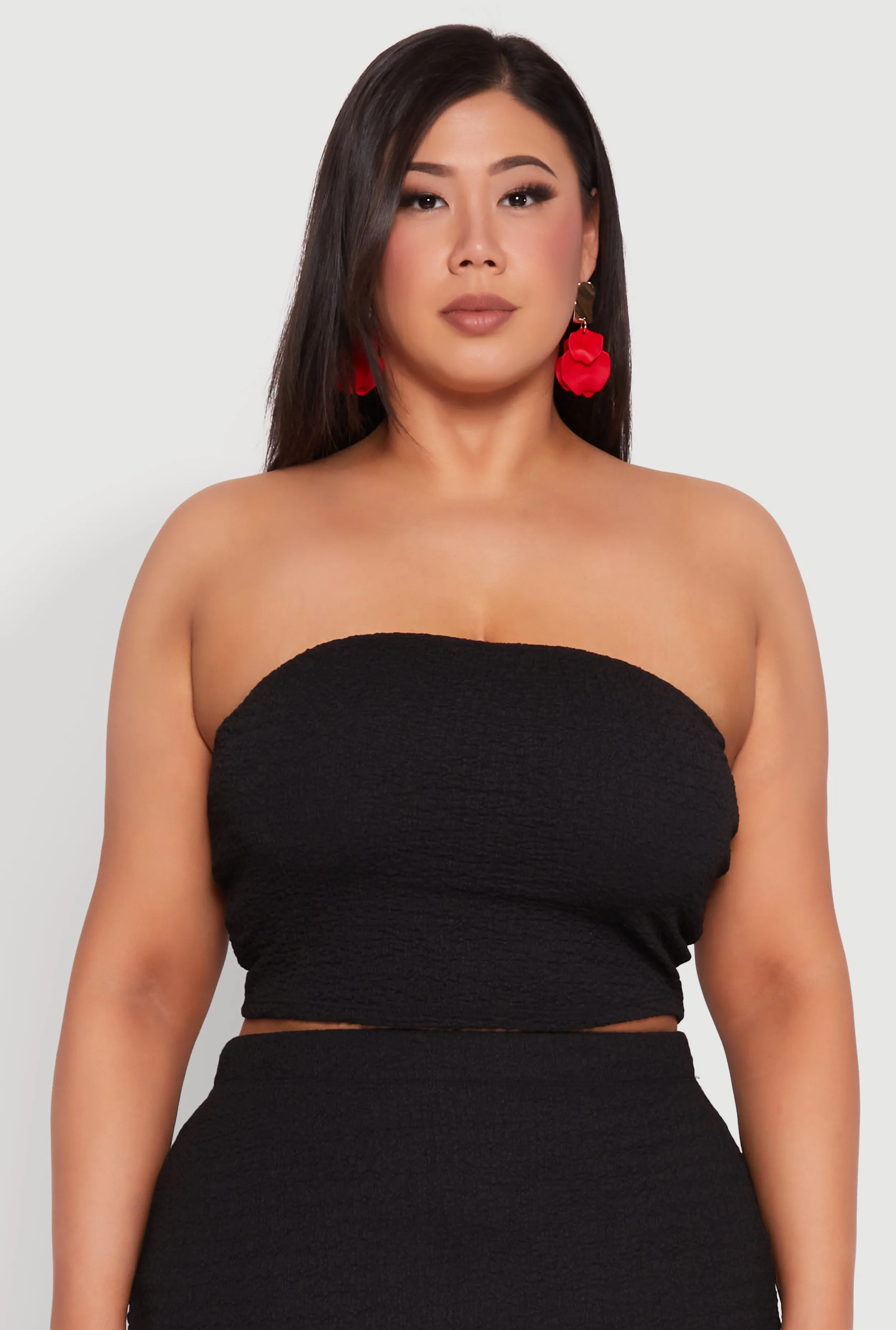 Plus Size Textured Knit Tube Top sold by Rainbow