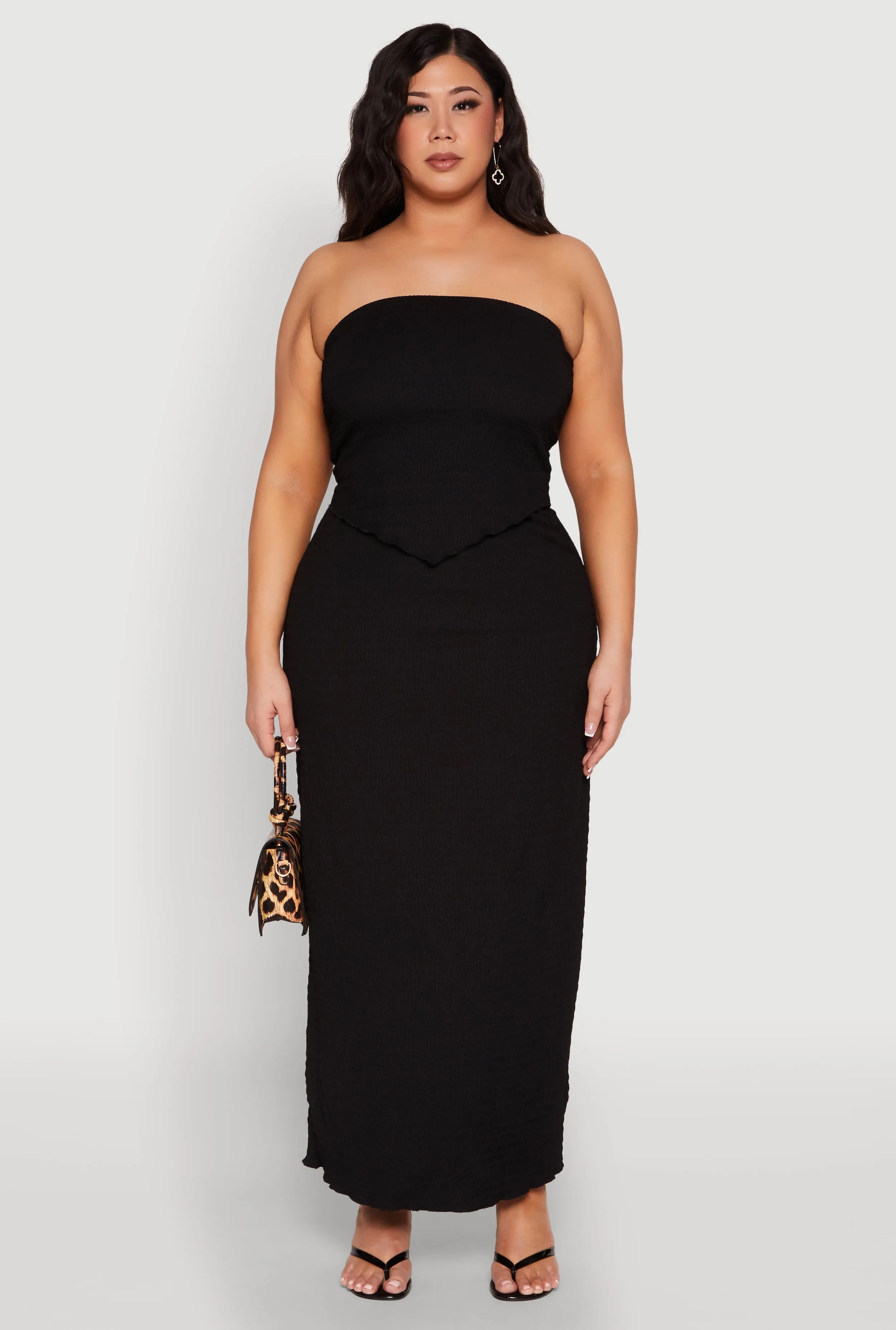 Plus Size Textured Knit Hanky Hem Tube Top sold by Rainbow product image thumbnail 2