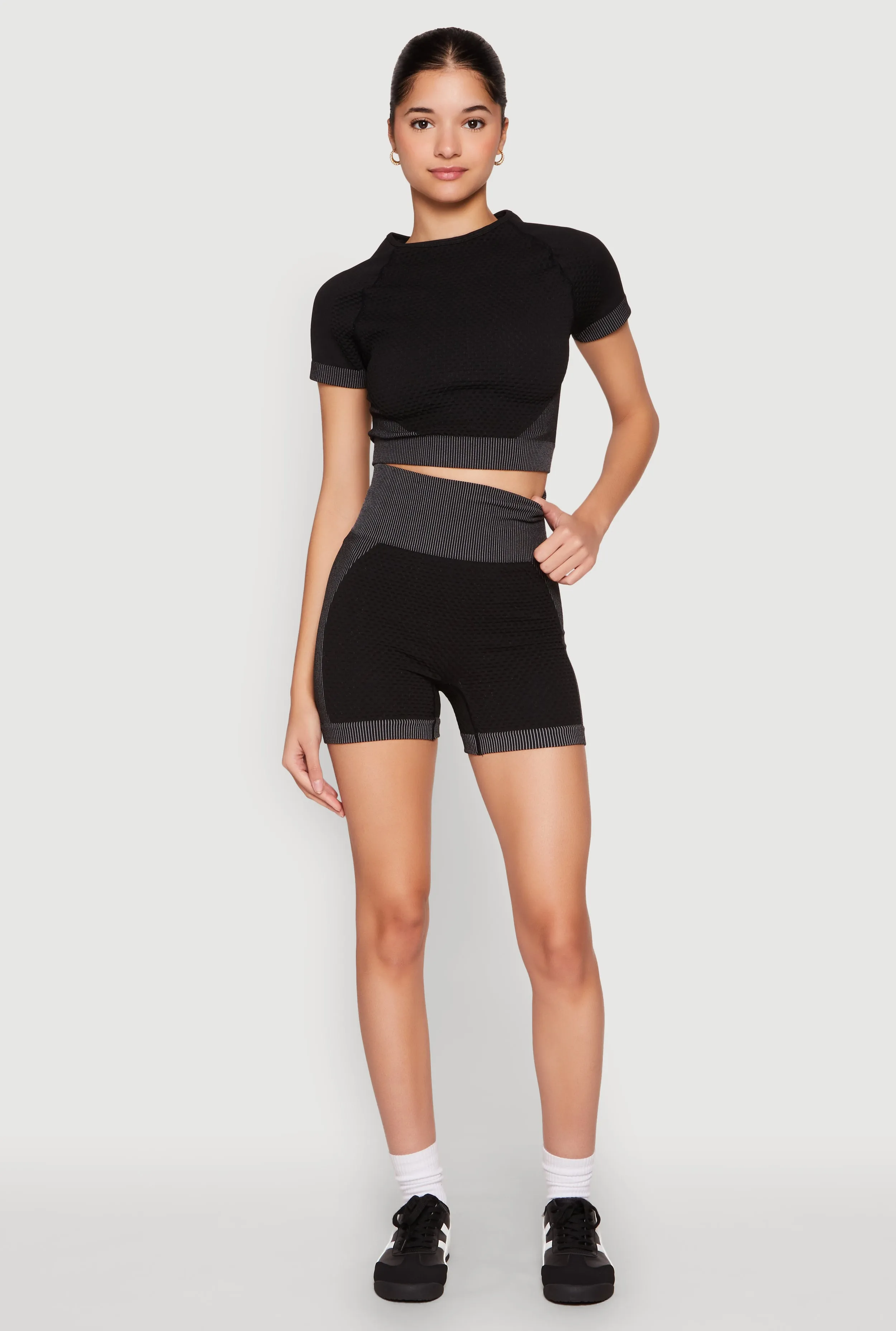 Striped Detail Seamless Crop Top sold by Rainbow product image thumbnail 2