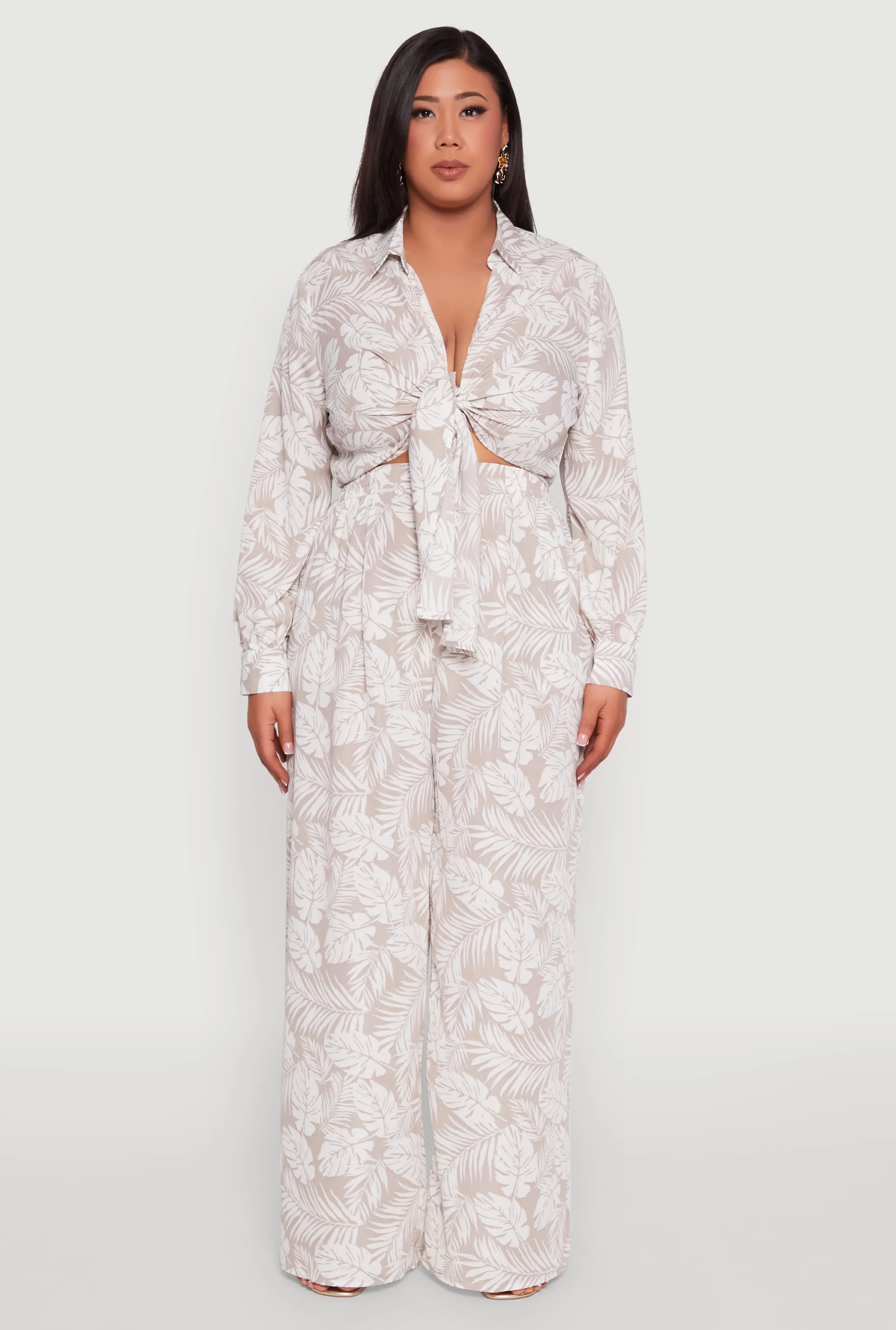 Plus Size Airy Leaf Print Palazzo Pants sold by Rainbow product image thumbnail 2